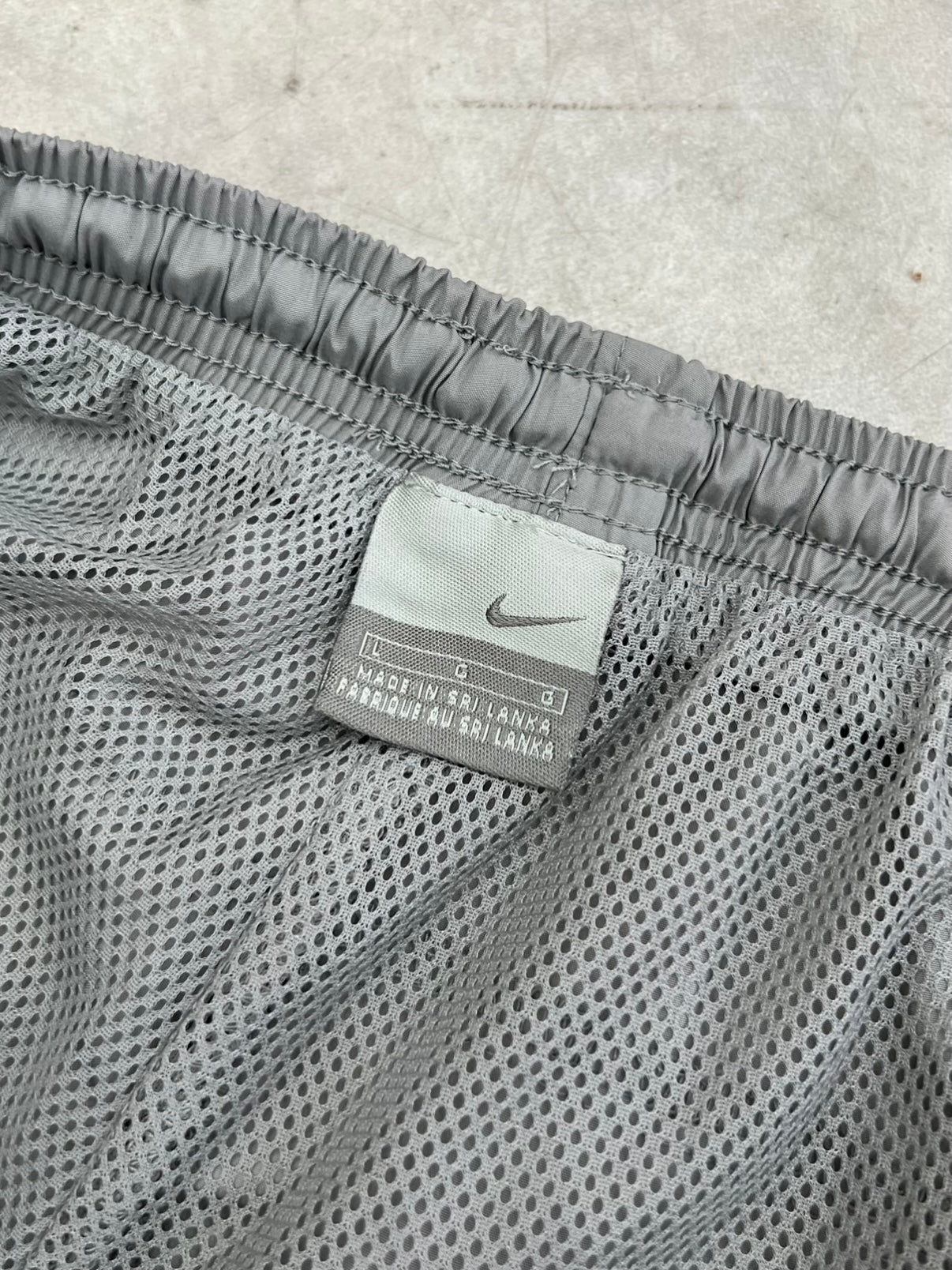 00's NIKE nylon pants