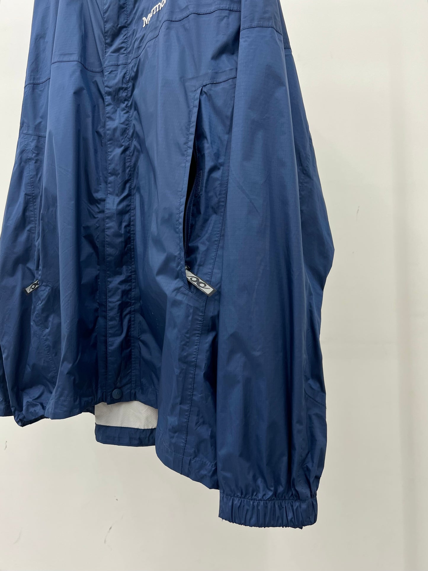 00's Marmot nylon jacket