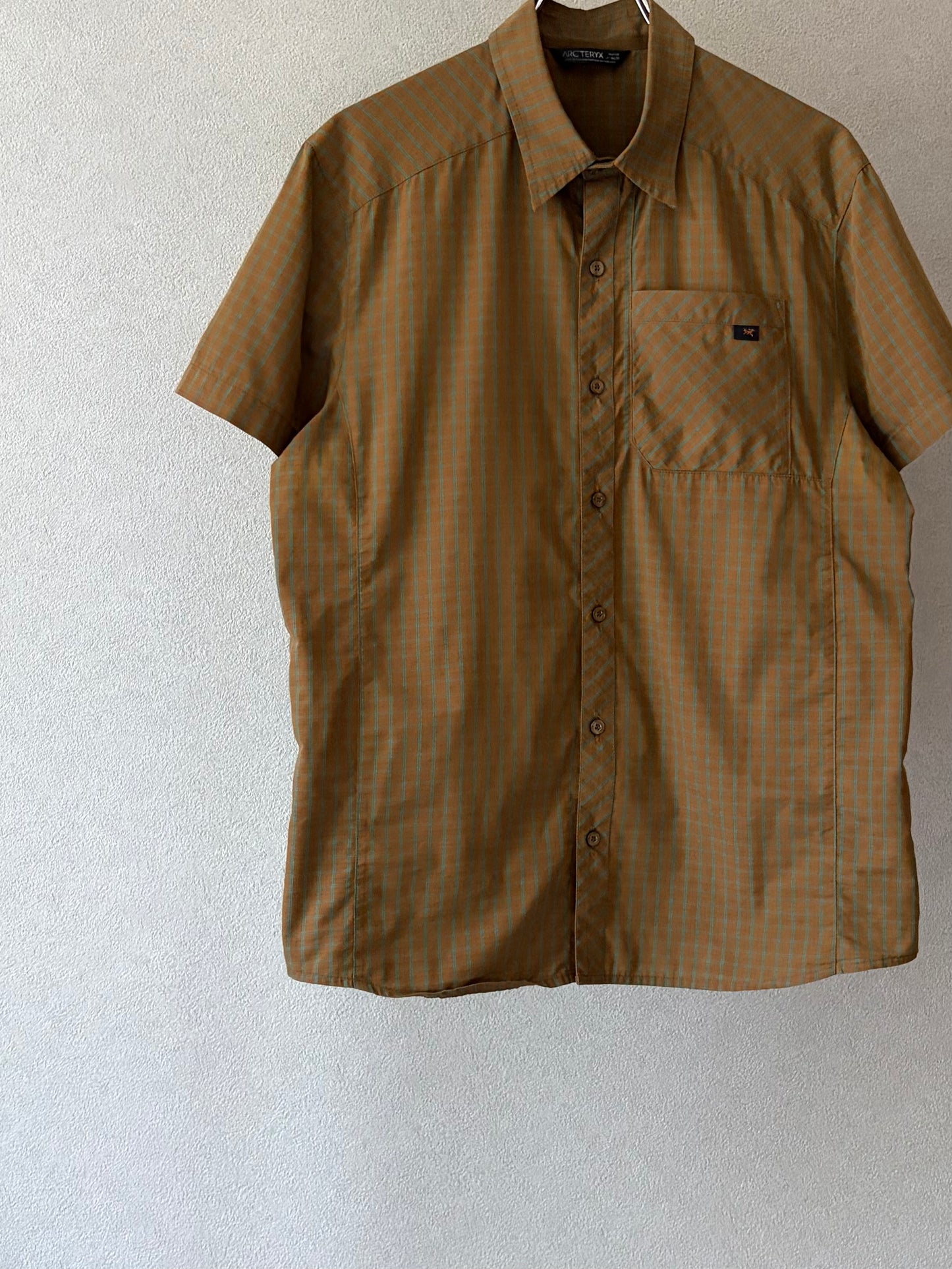 10's ARC'TERYX shirt