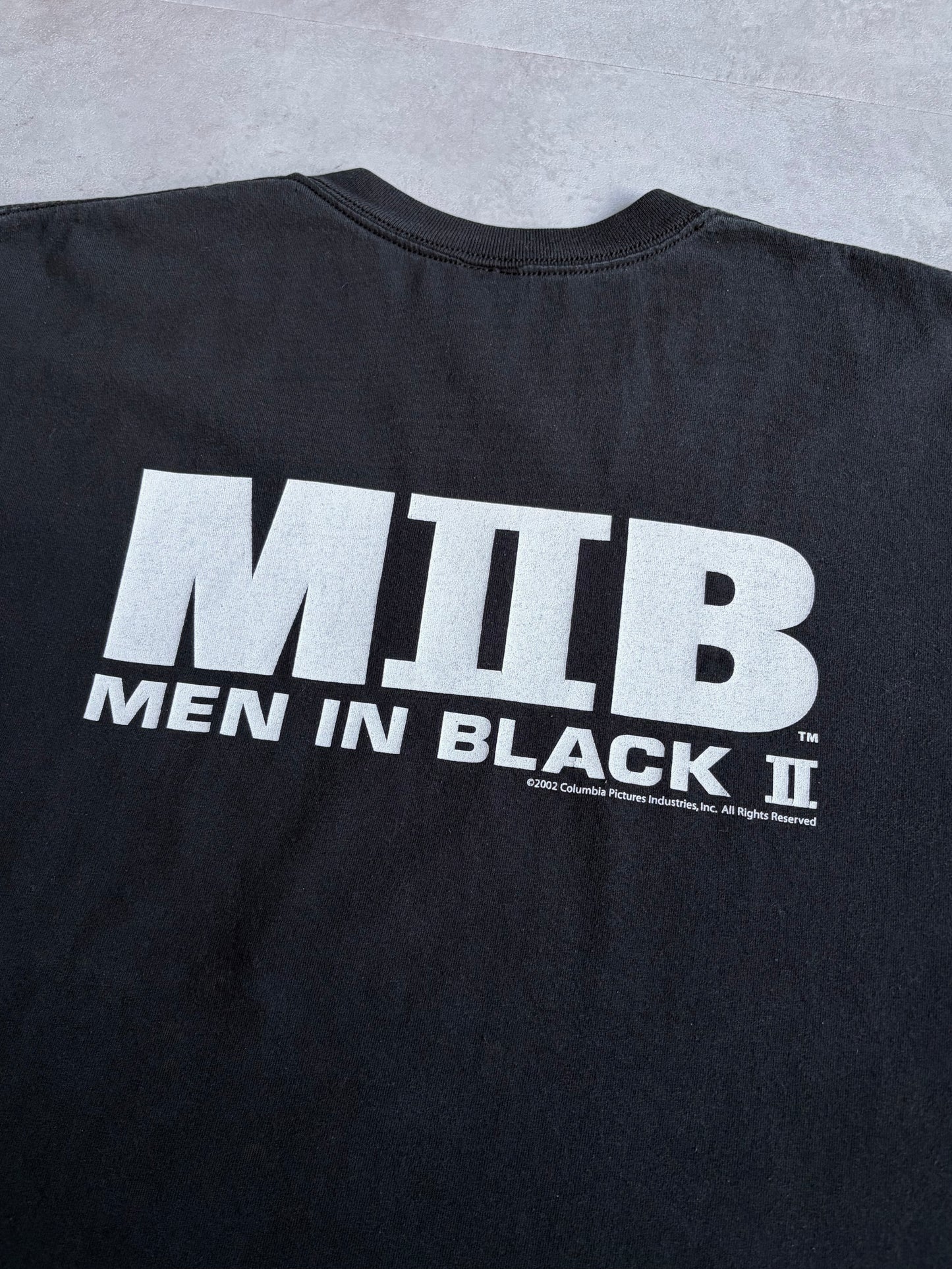 00's MEN IN BLACK II movie t-shirt