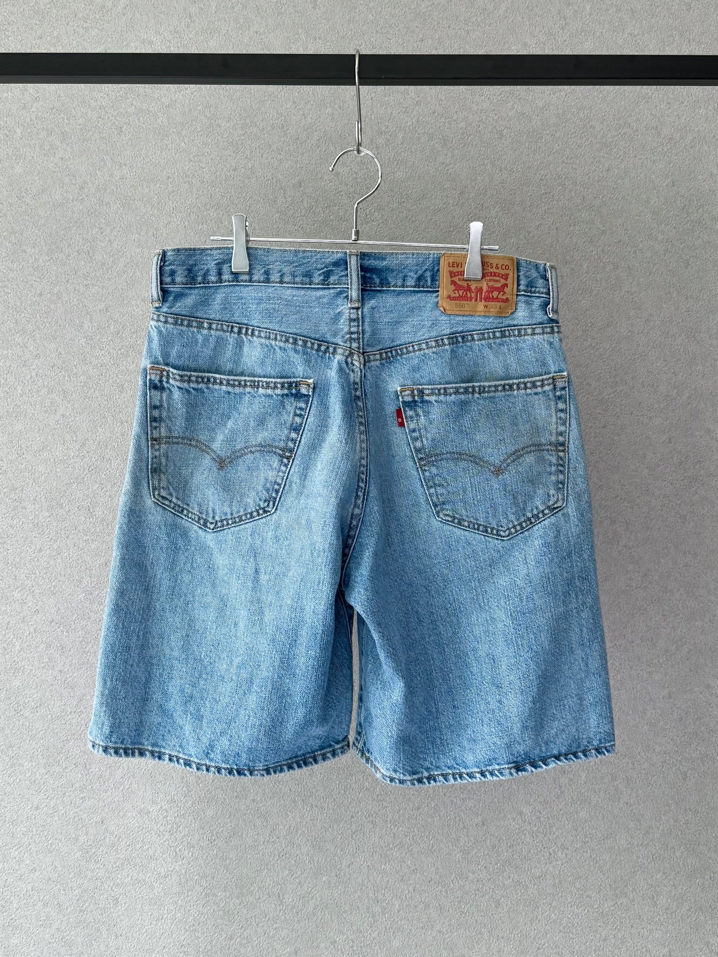 00's Levi's 550 denim shorts