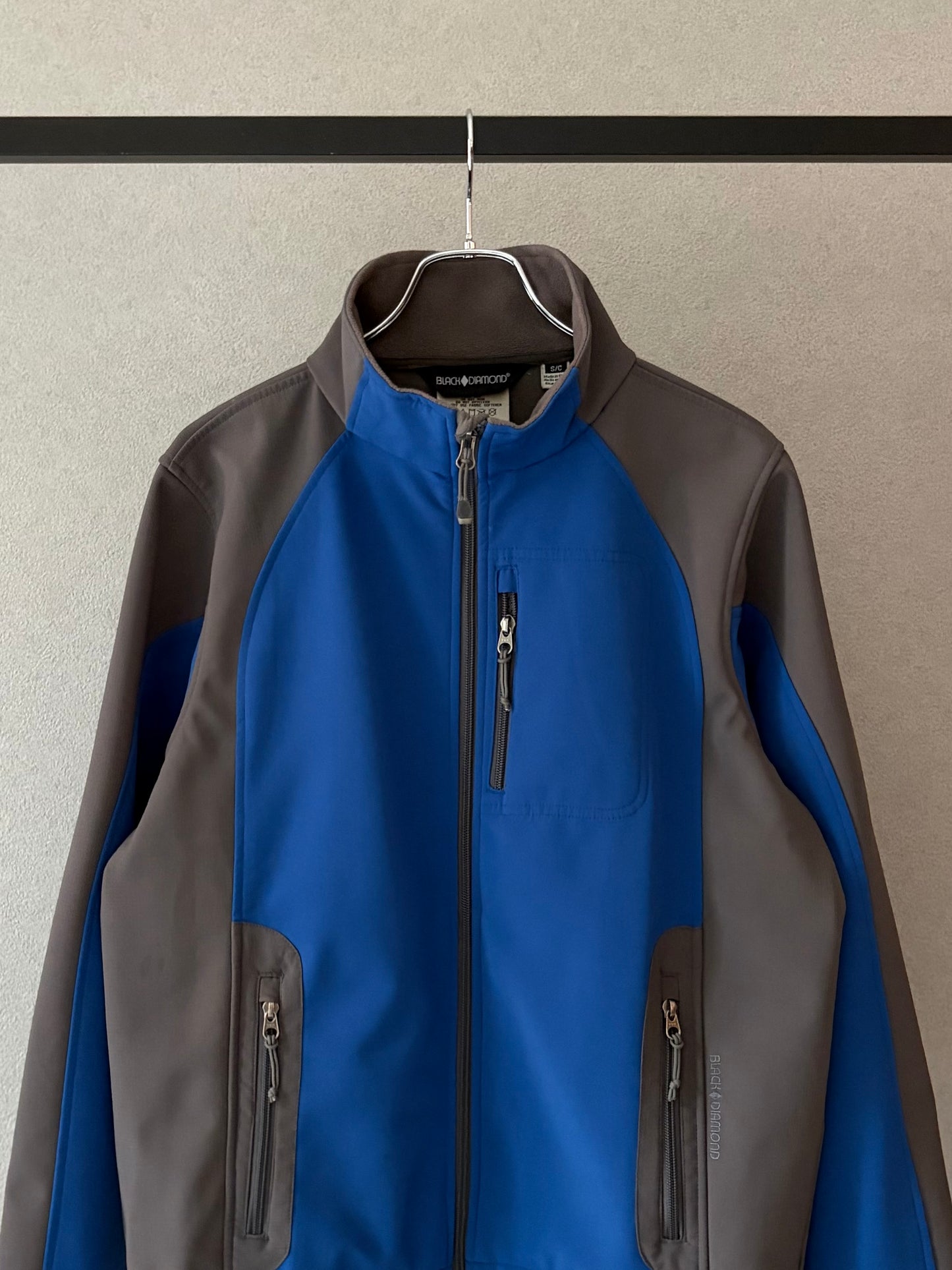 00's BLACK DIAMOND softshell jacket