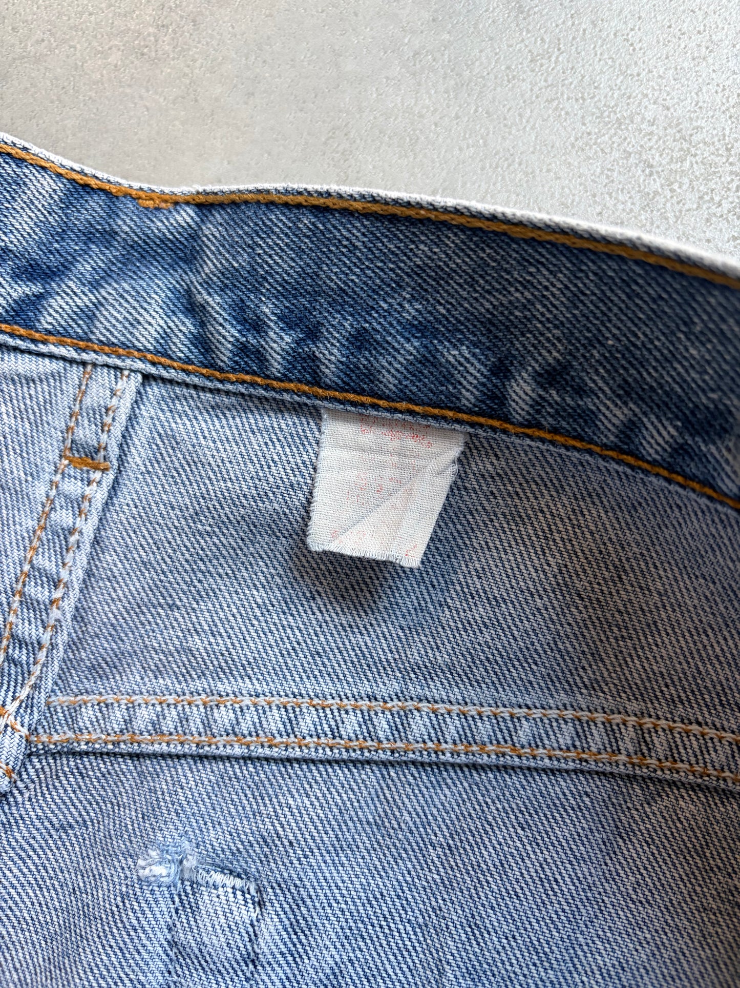 90's Levi’s 517 denim pants