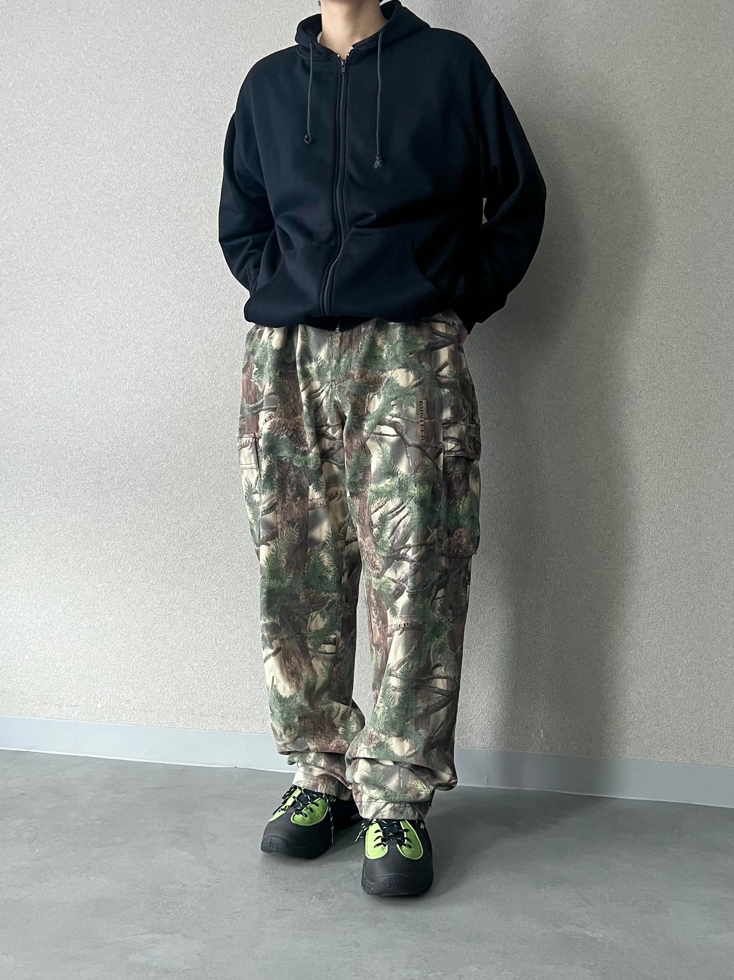 90's Cabela’s camouflage cargo pants