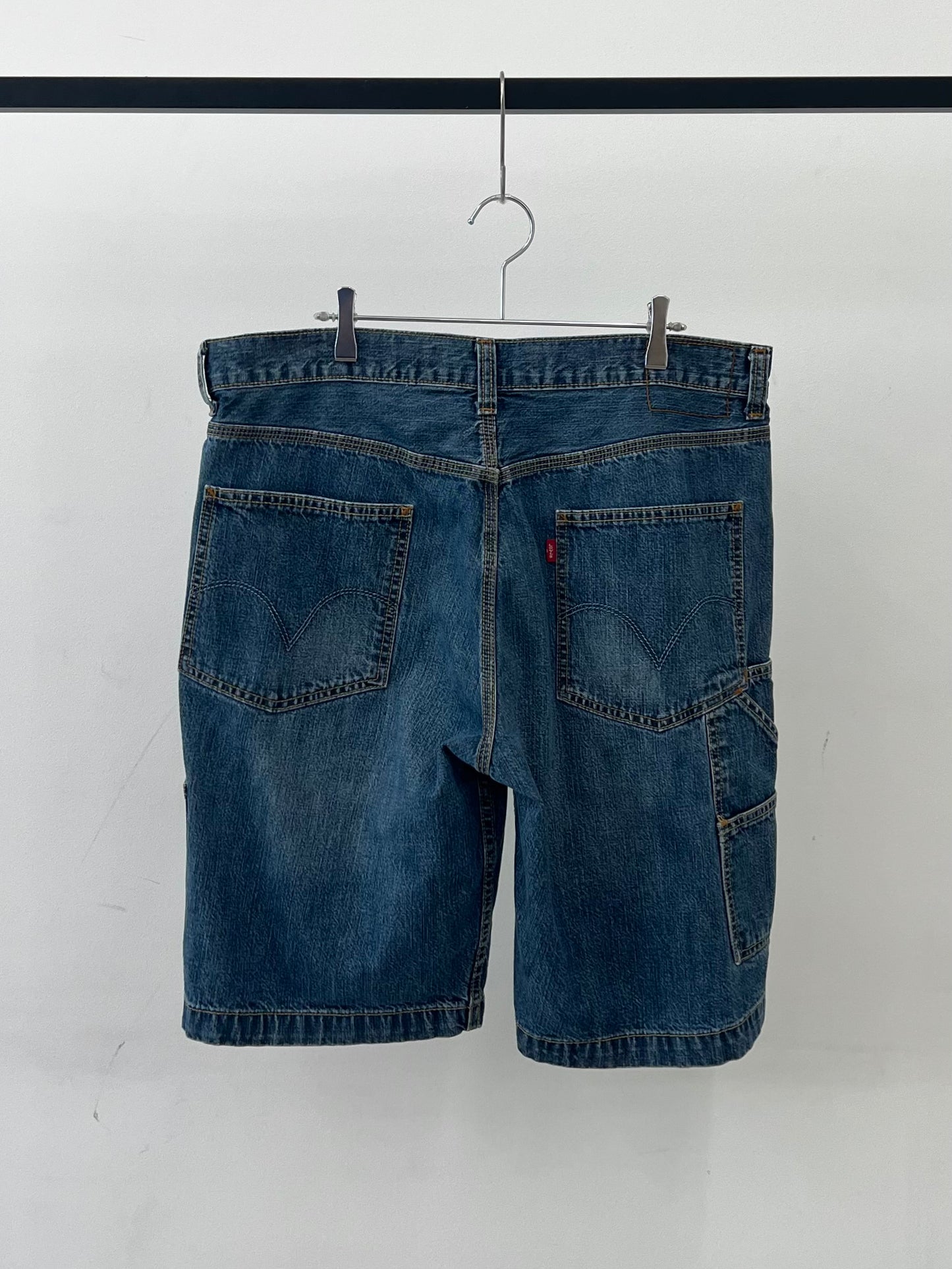 00's Levi's carpenter denim shorts