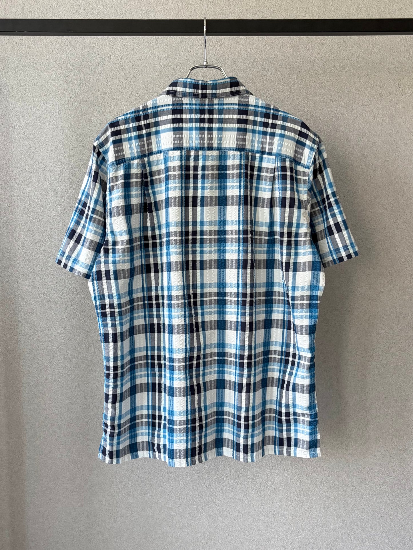 00's patagonia seersucker shirt