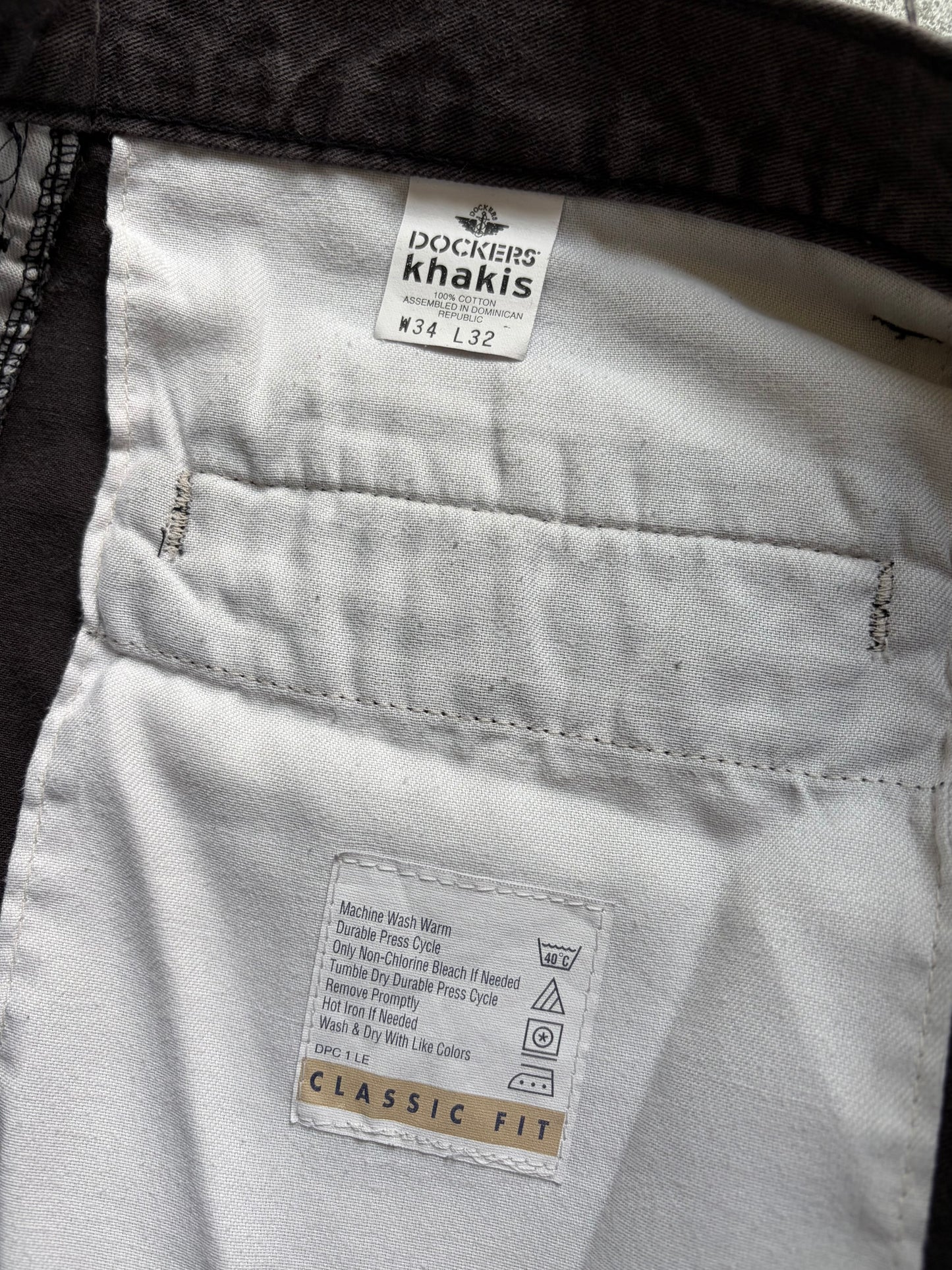 00's DOCKERS chino pants