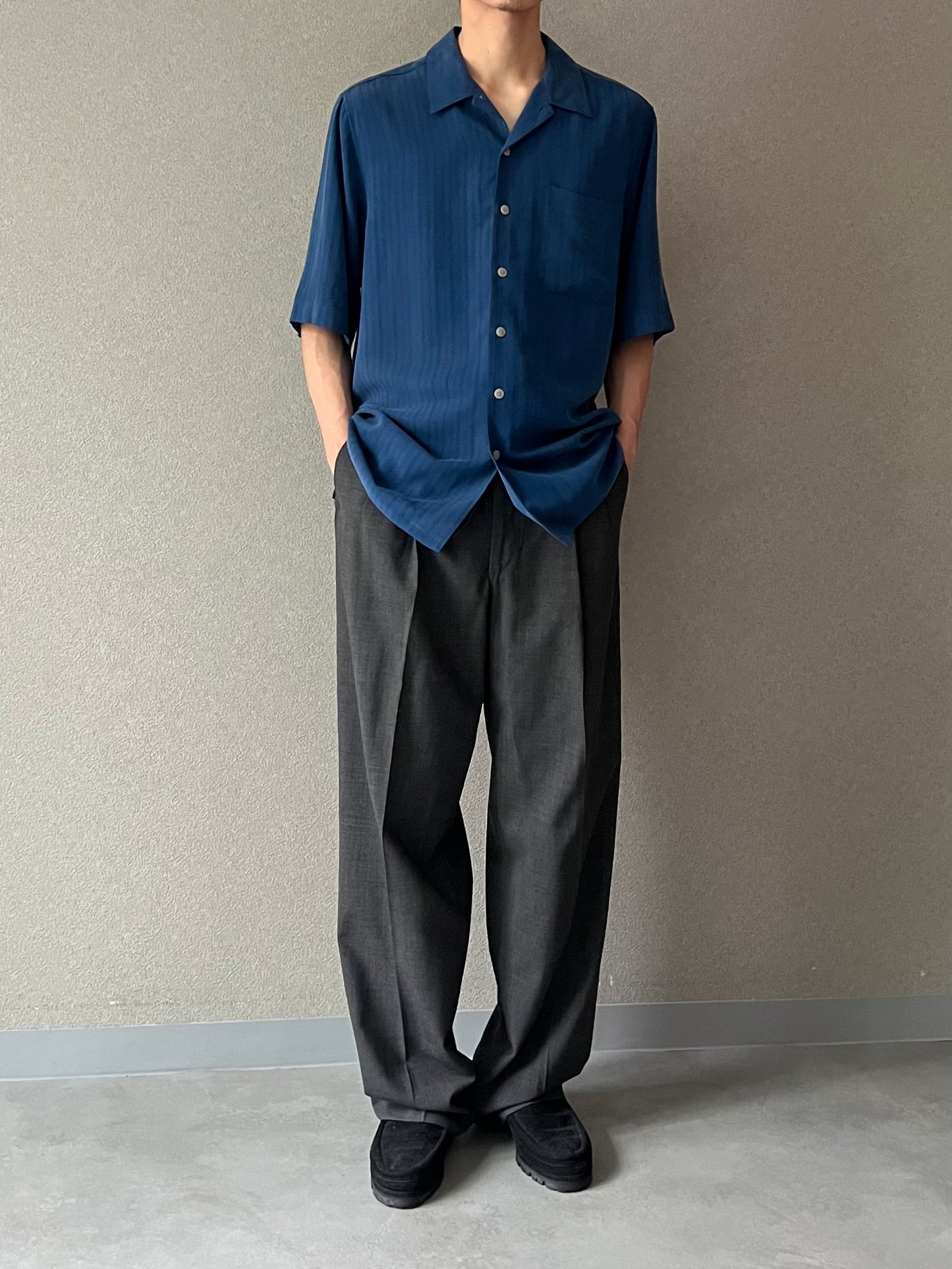 00's croft&barrow open collar silk shirt