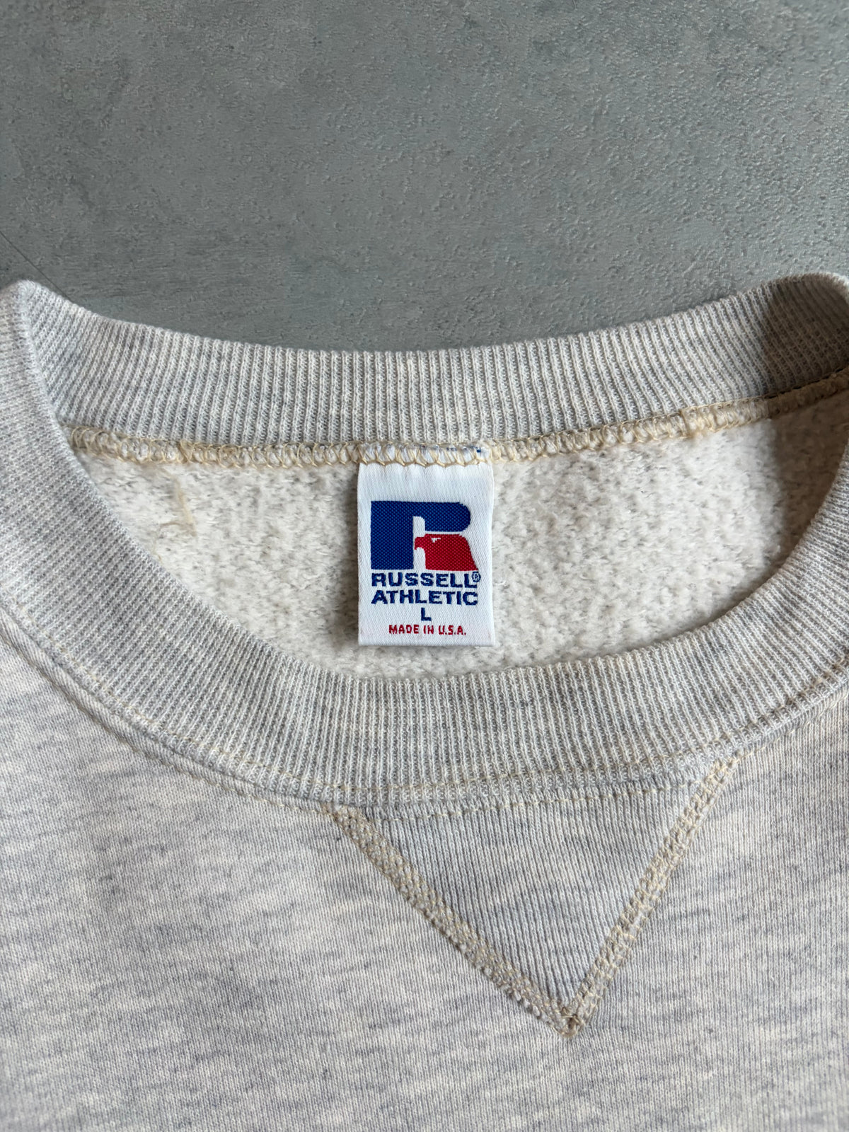 90's RUSSELL sweater "Made in USA"