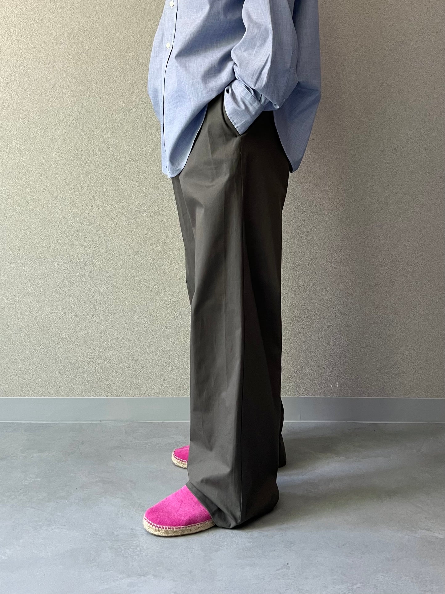 00's BANANA REPUBLIC pants