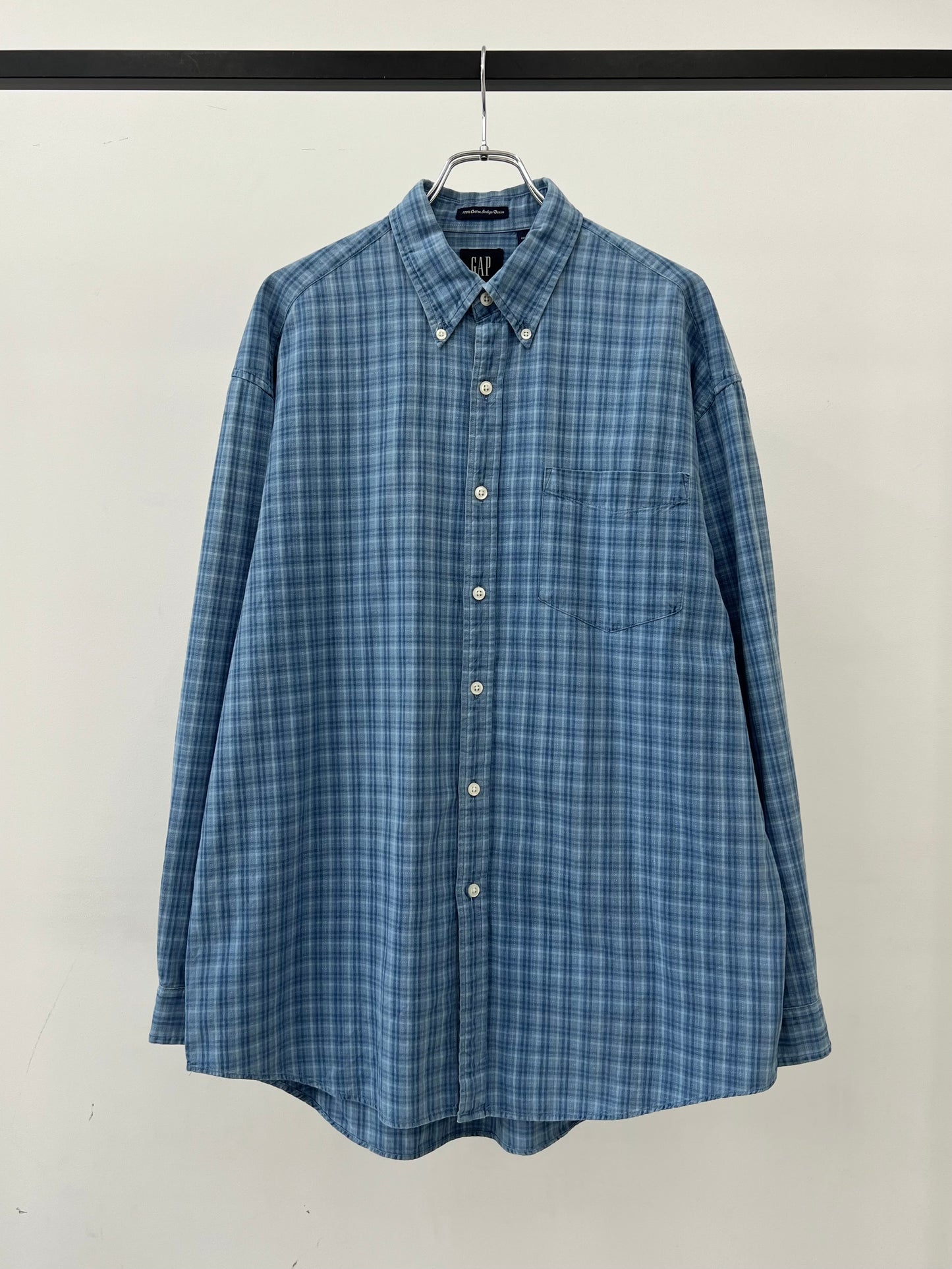 00's GAP BD shirt