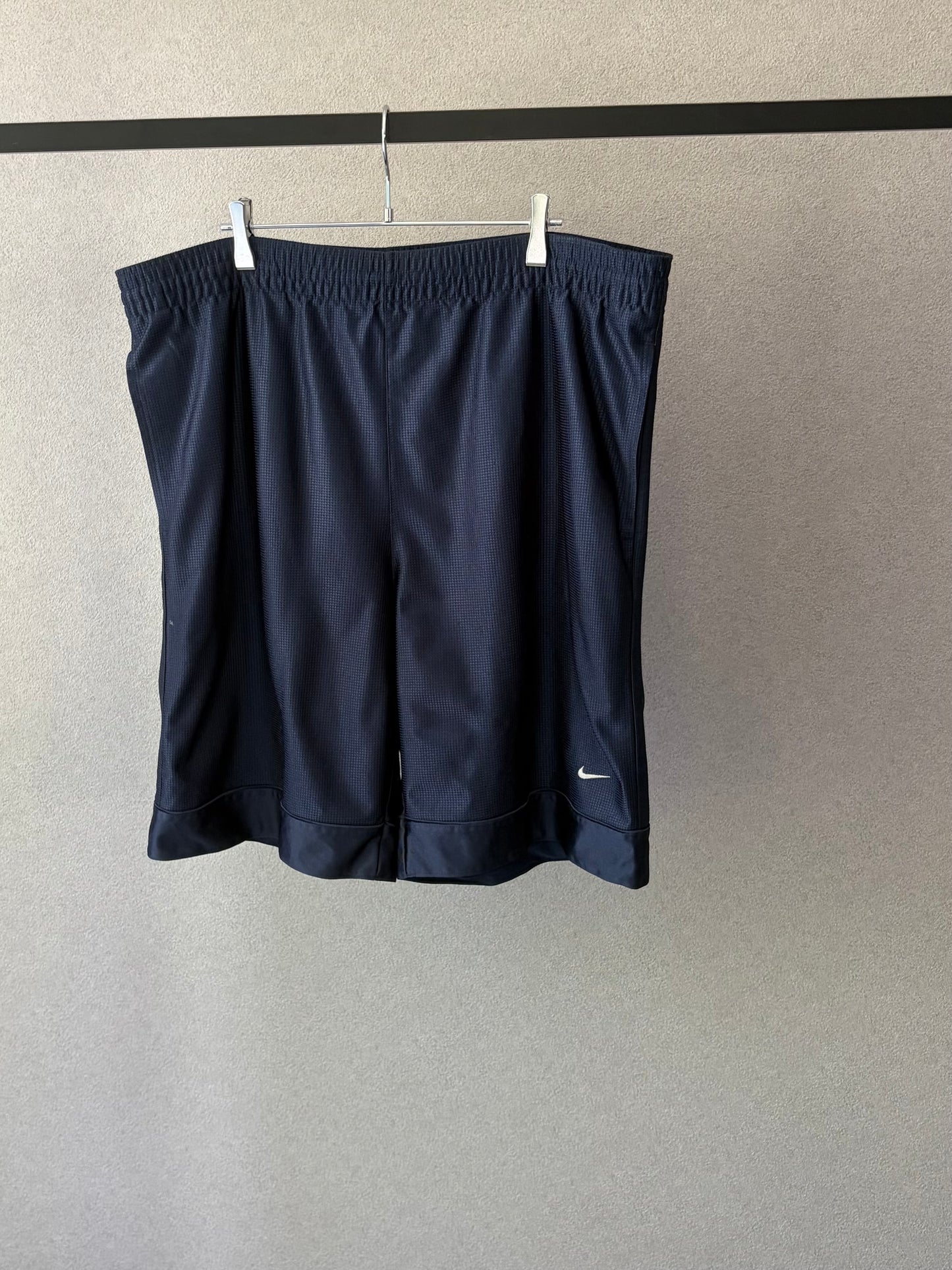00's NIKE basketball shorts