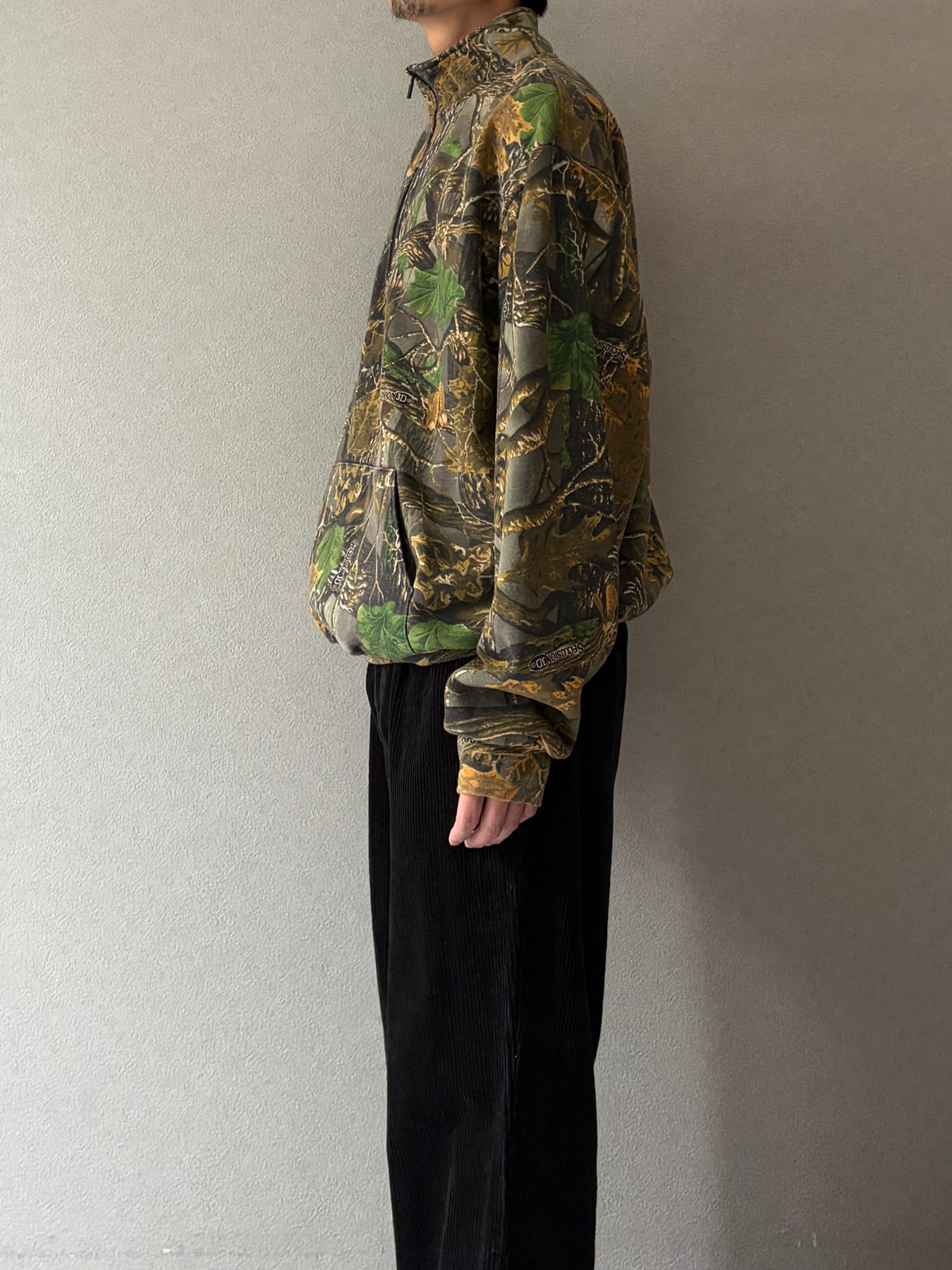 00's Cabela's half zip sweater