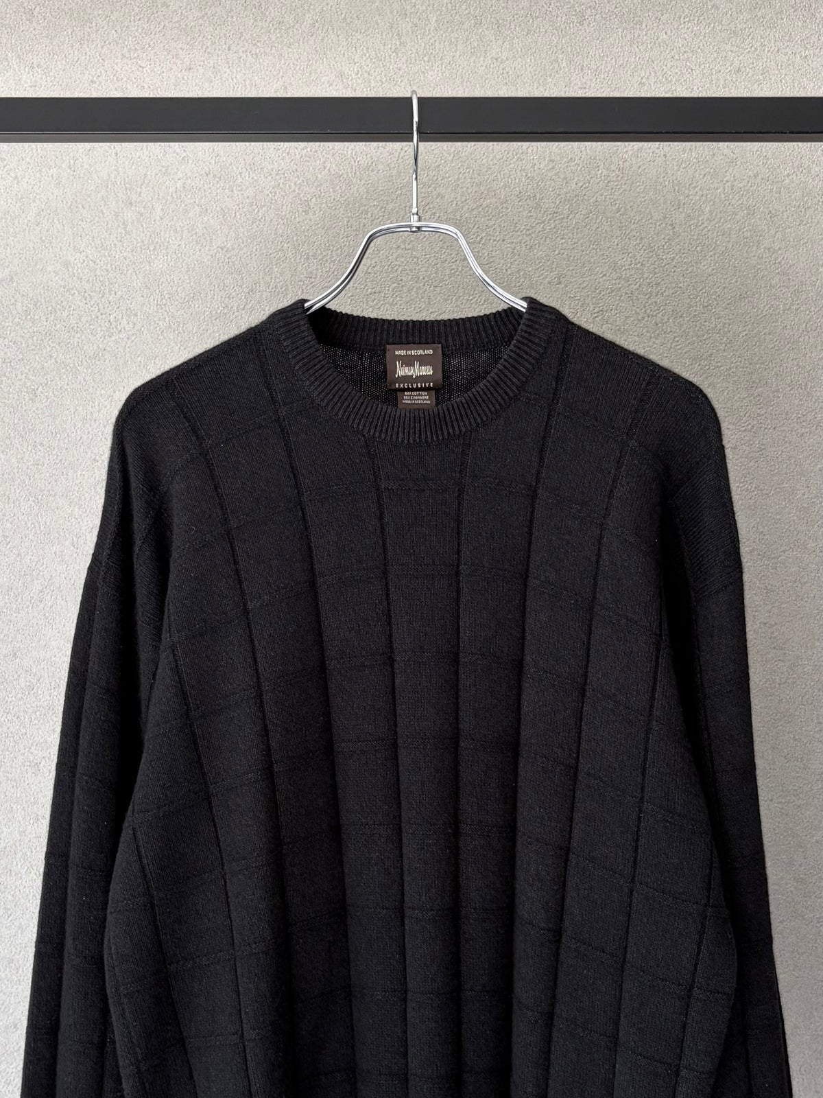 90's Neiman Marcus cashmere knit sweater "Made in SCOTLAND"