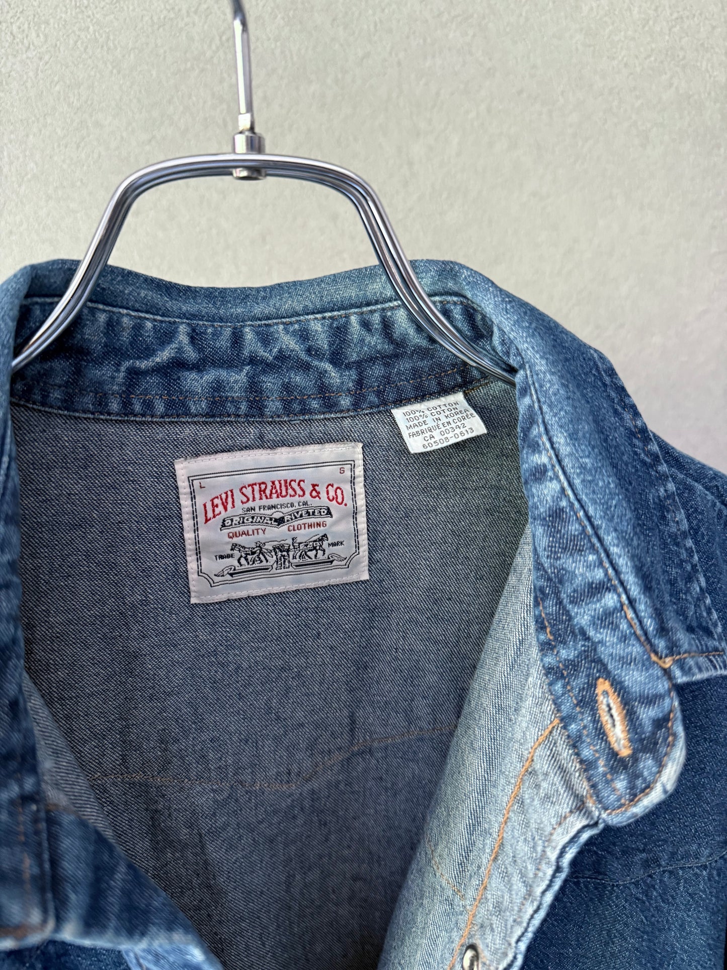 80's Levi's denim western shirt