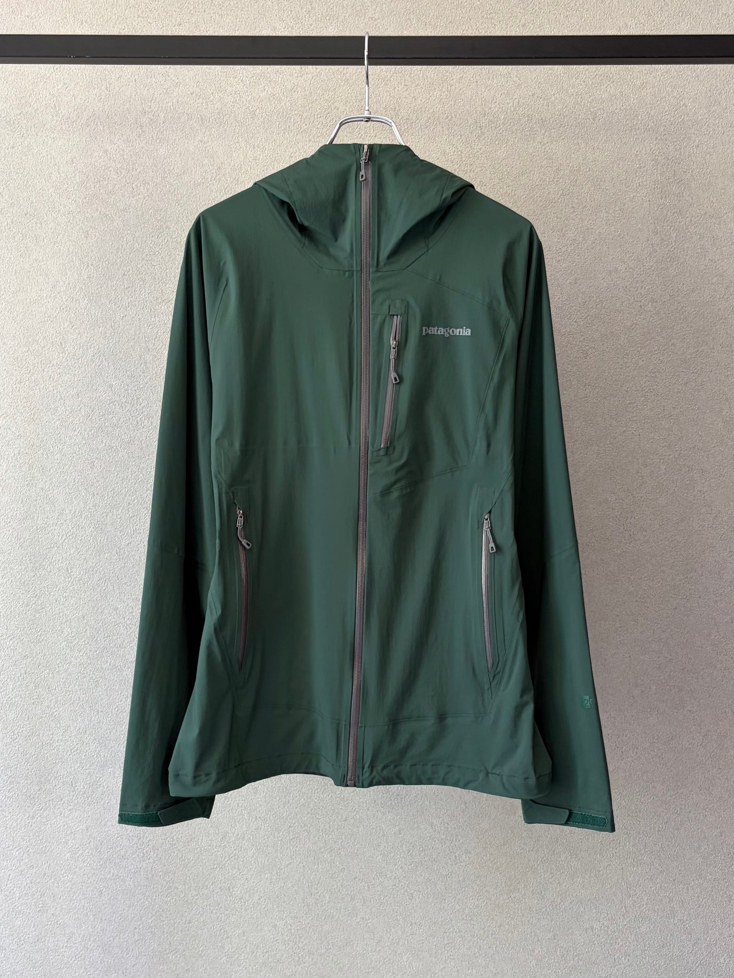 10's patagonia nylon jacket
