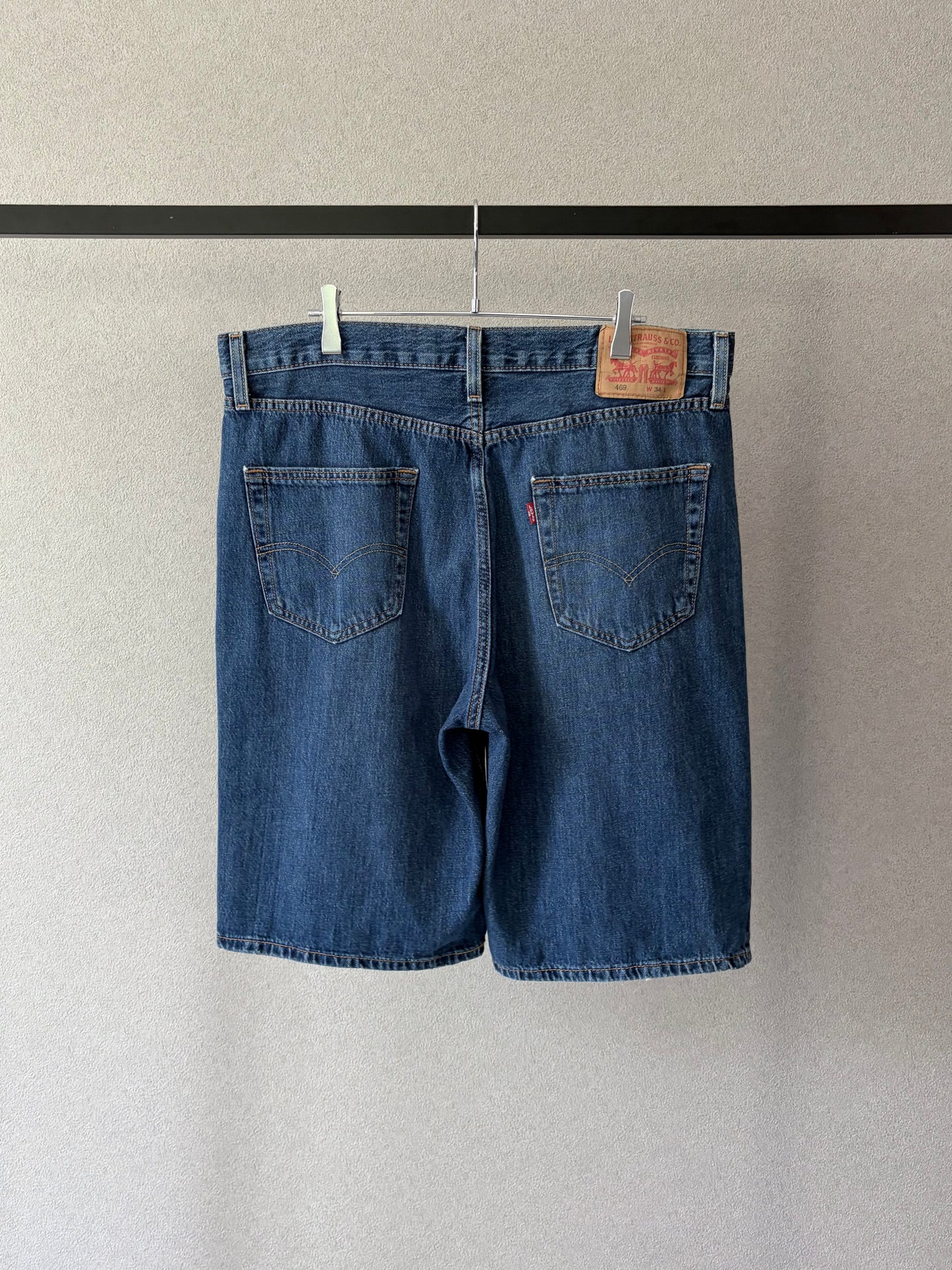 00's Levi's 469 denim shorts