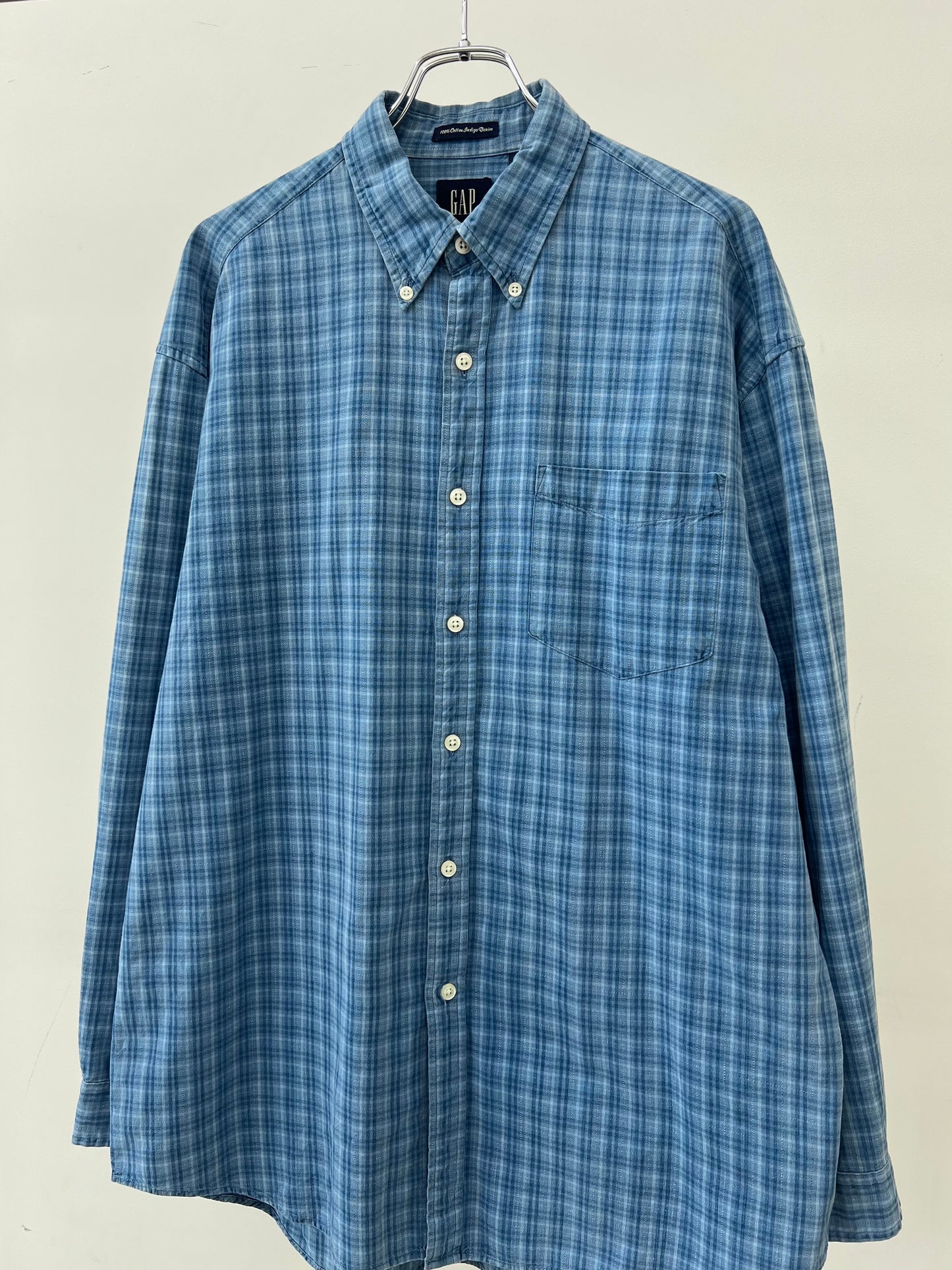 00's GAP BD shirt