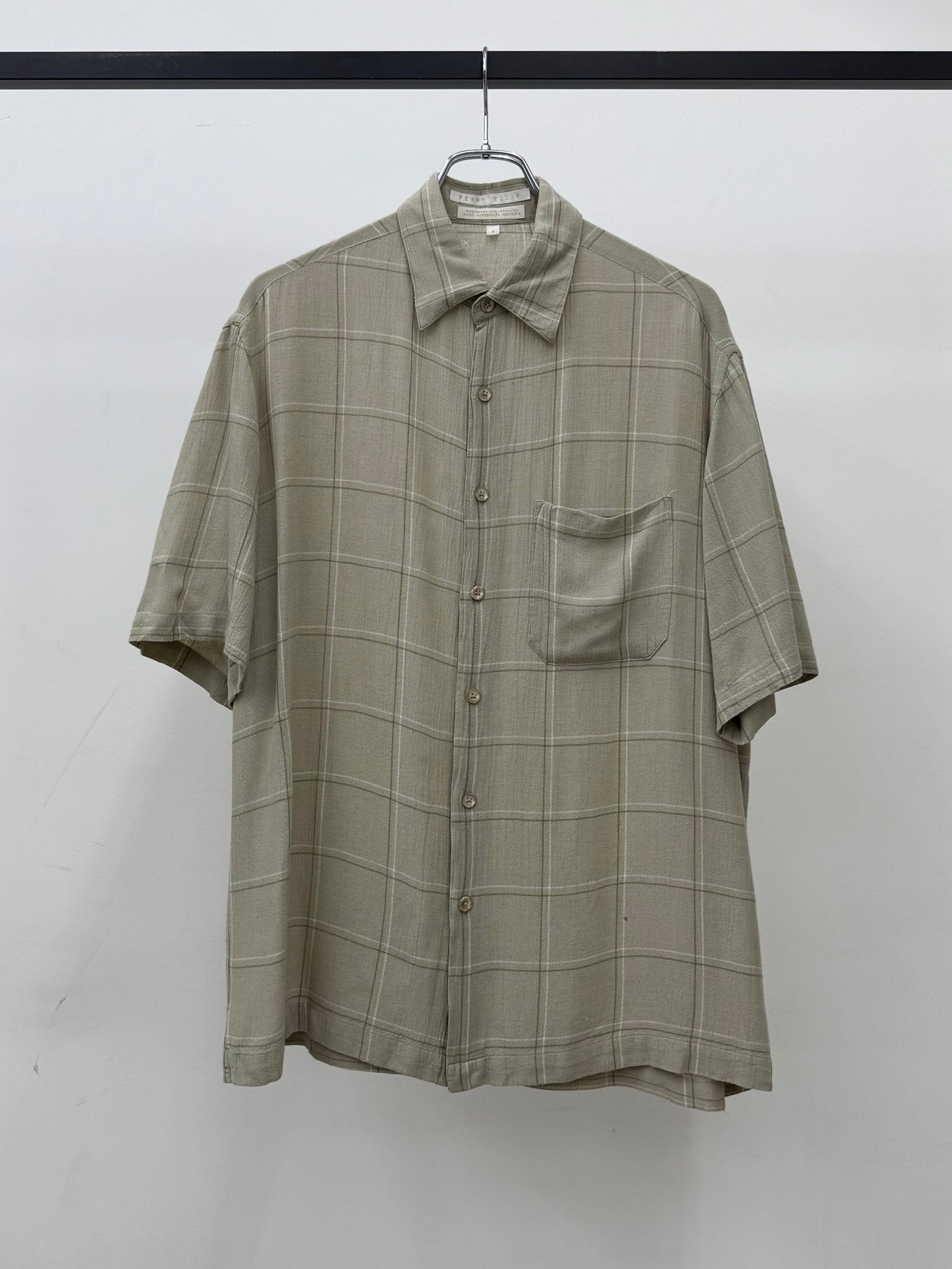 90's PERRY ELLIS rayon shirt