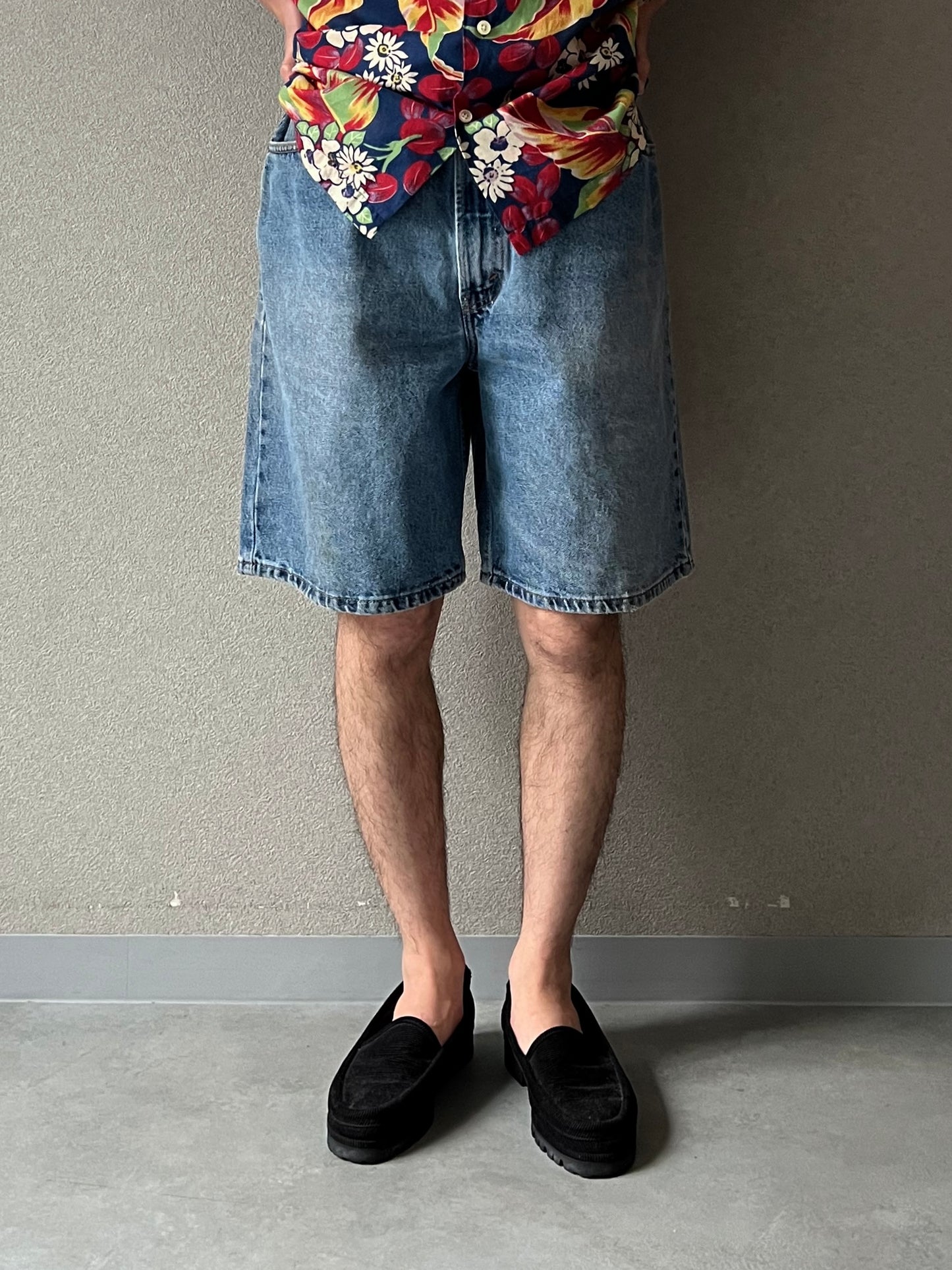 00's Levi's 550 denim shorts