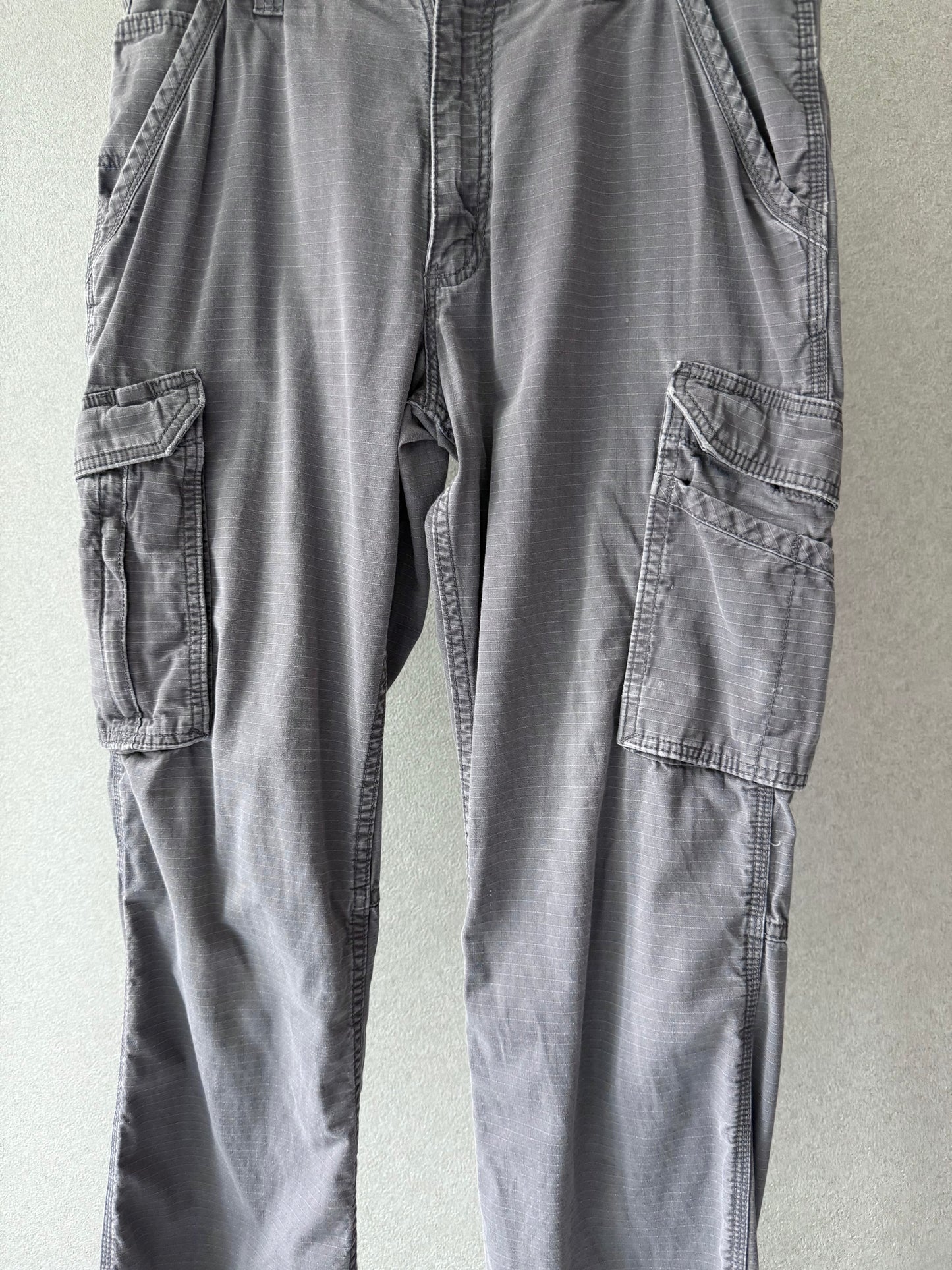 00's carharrt cargo pants