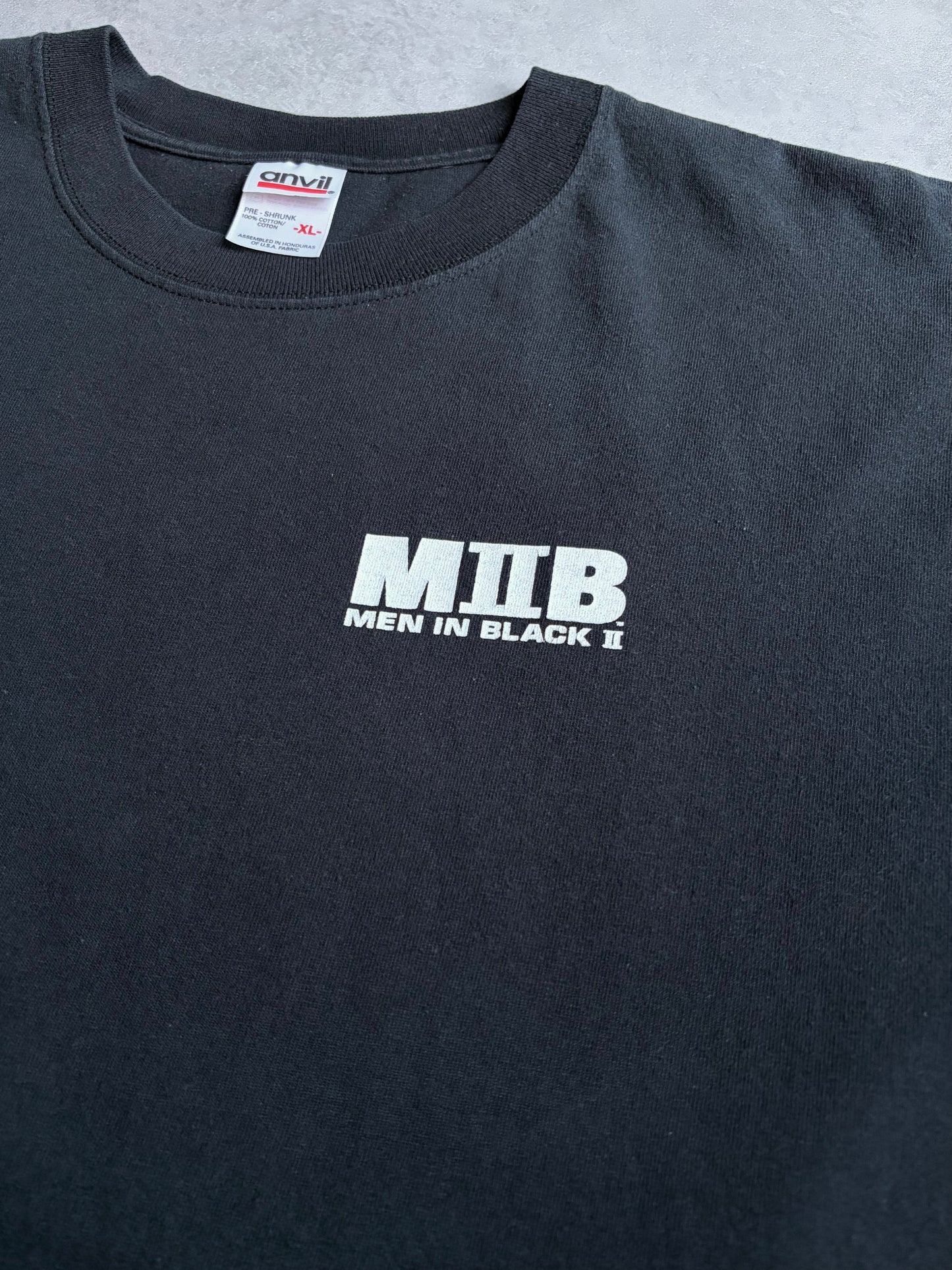 00's MEN IN BLACK II movie t-shirt