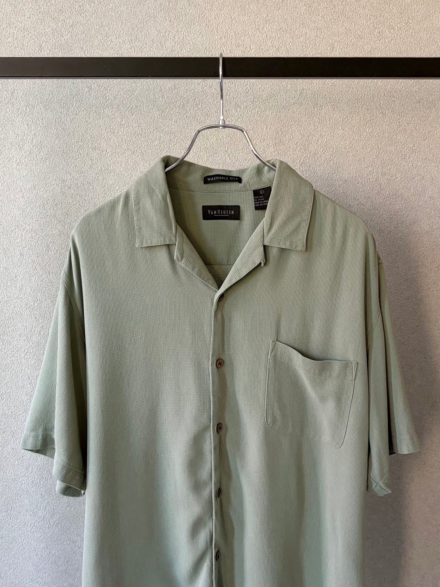 00's VAN HEUSEN open collar silk shirt