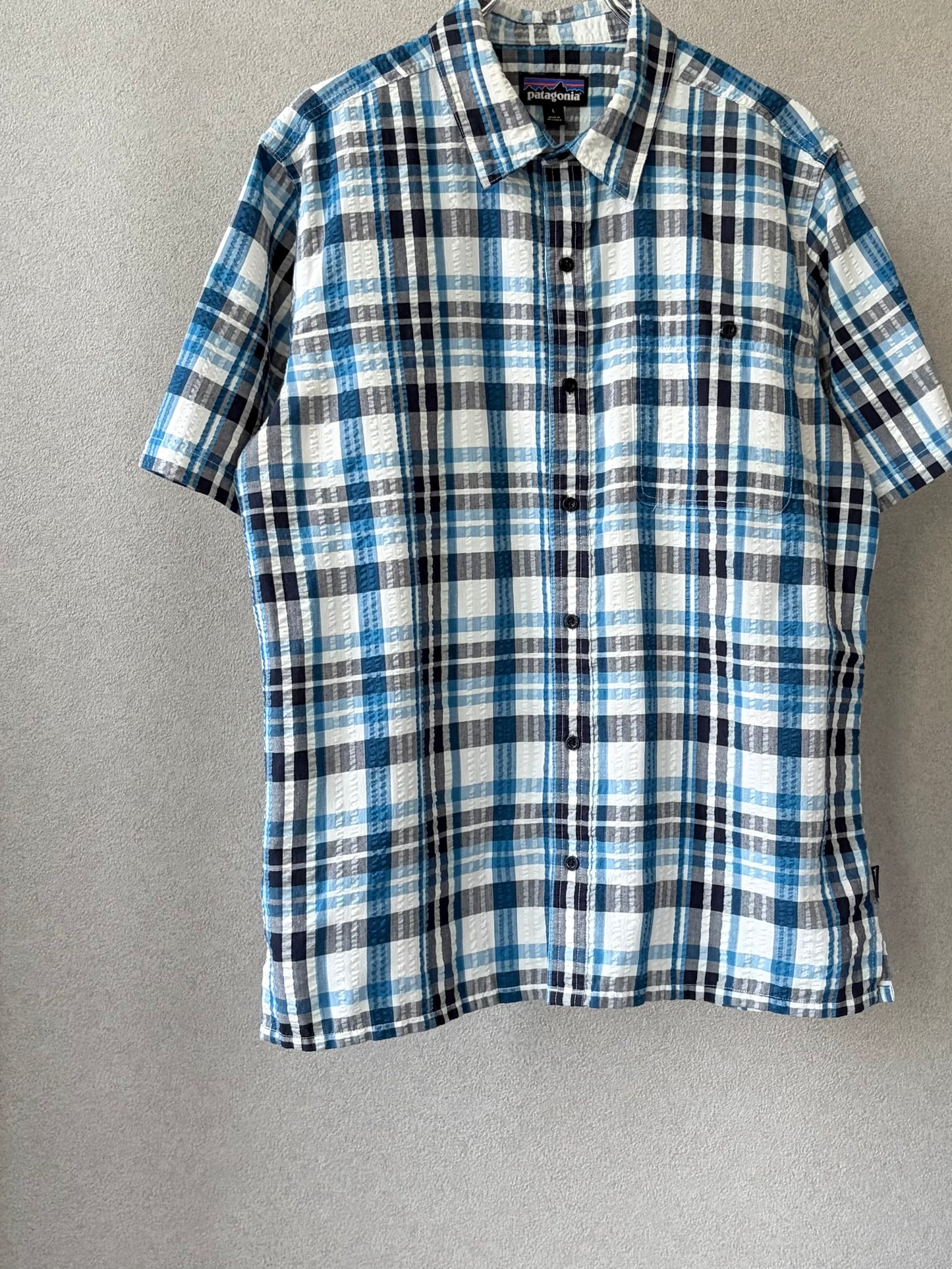 00's patagonia seersucker shirt