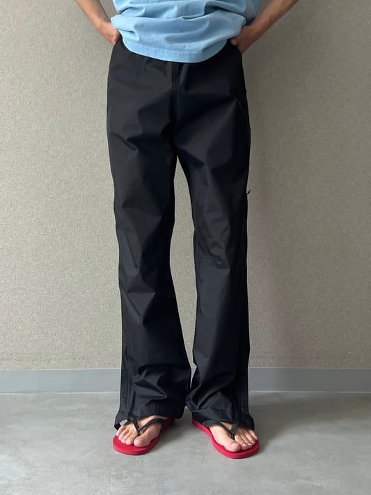 10's Patagonia nylon pants