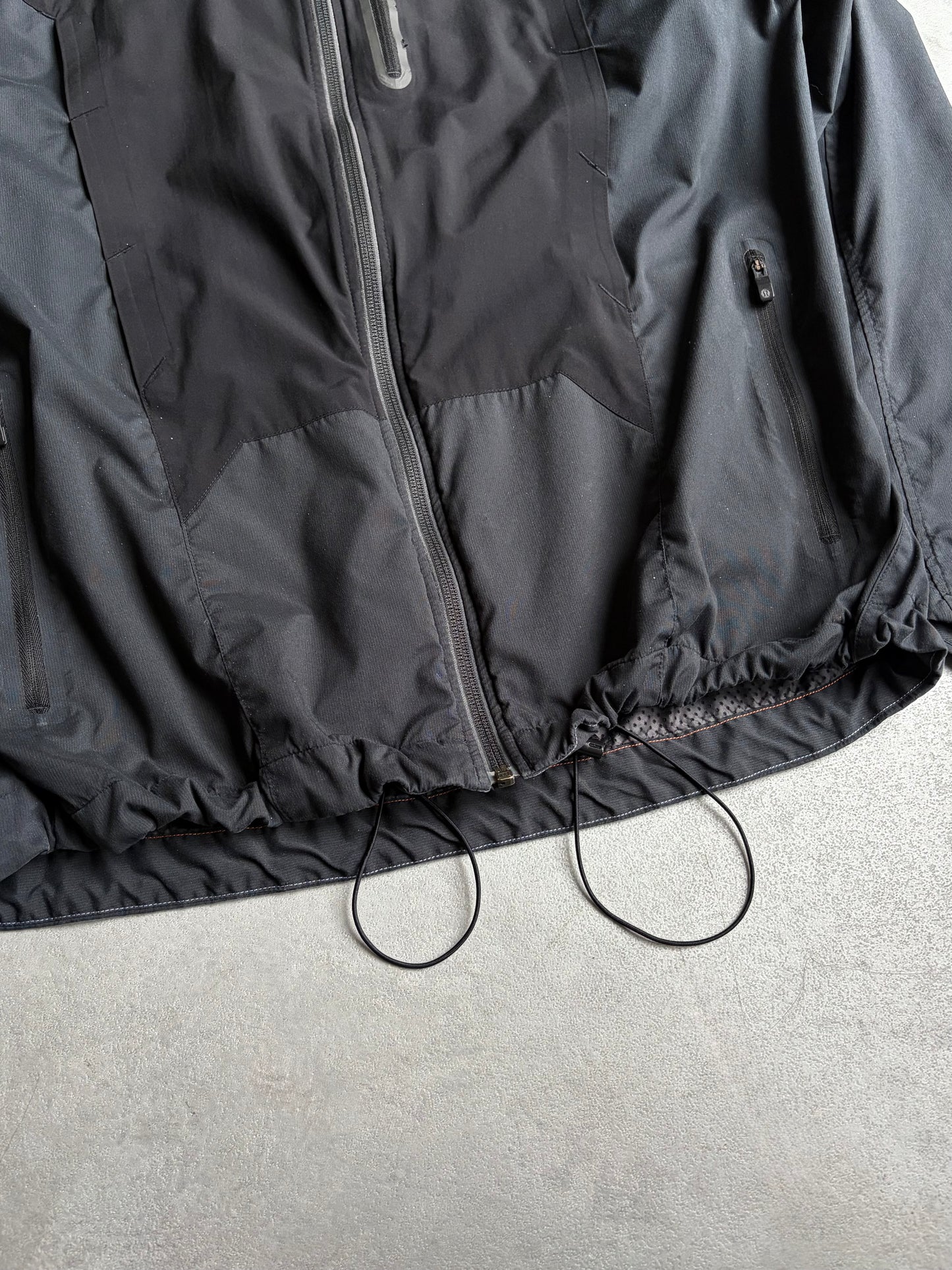 10's lululemon nylon jacket