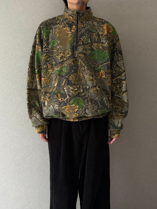 00's Cabela's half zip sweater