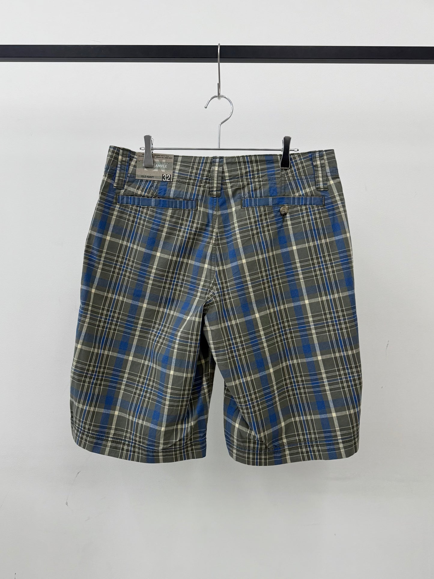 00' OLD NAVY shorts "DEAD STOCK"