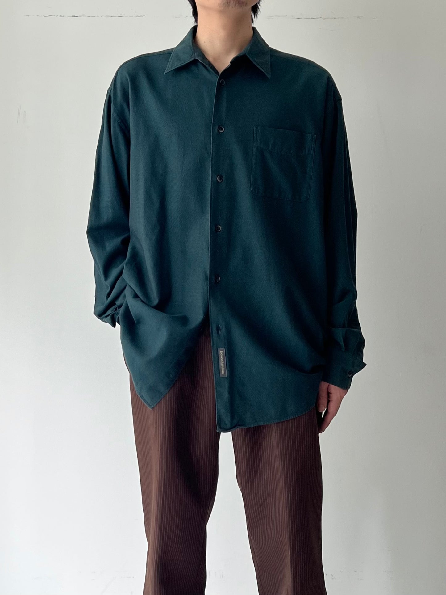 00's BANANA REPUBLIC shirt