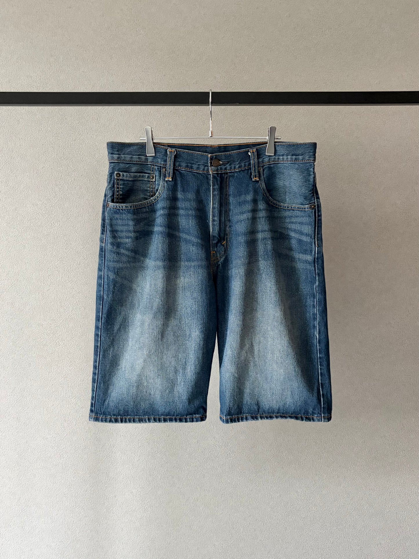 00's Levi's 569 denim shorts