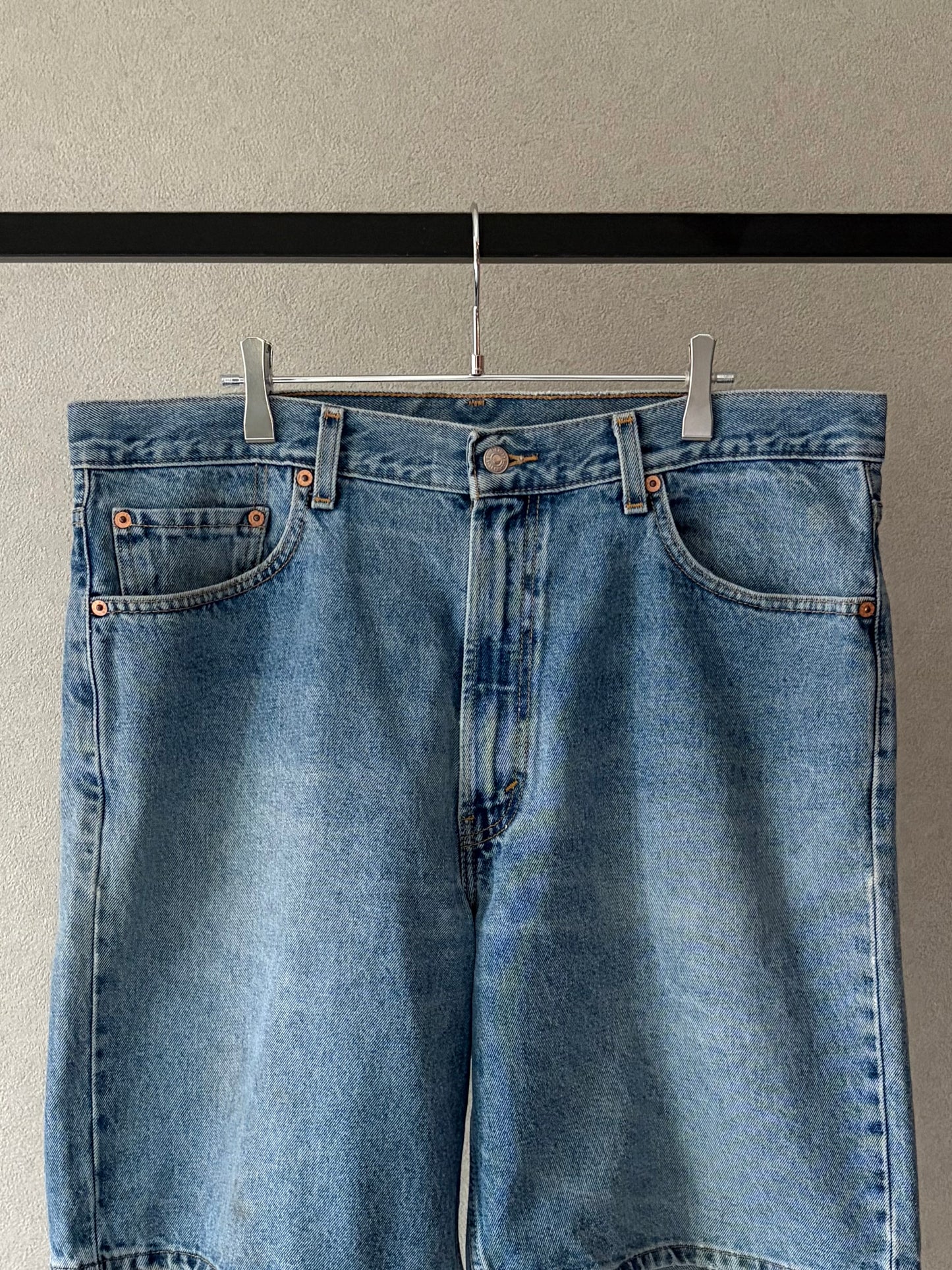 00's Levi's 550 denim shorts