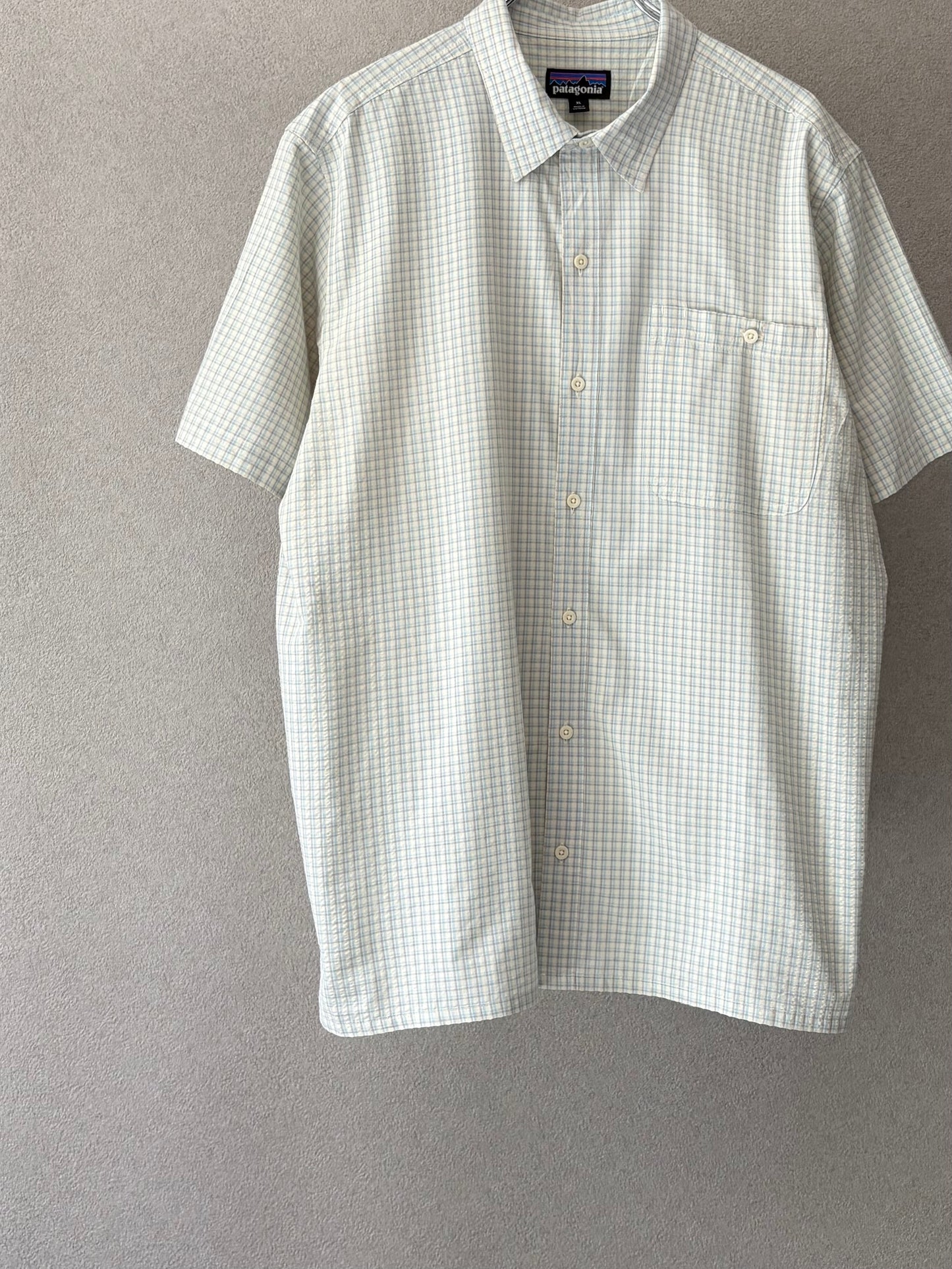 10's patagonia S/S shirt