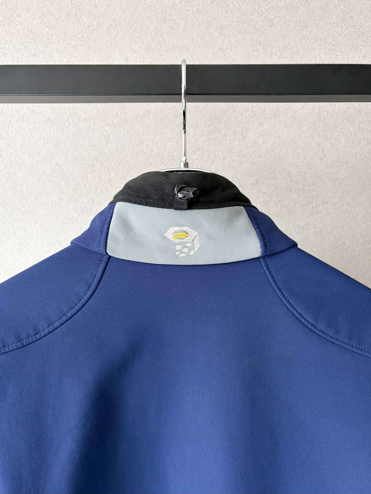 90's MOUNTAIN HARDWEAR softshell jacket "Made in USA"
