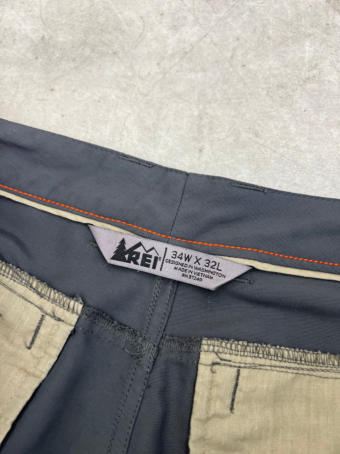 00's REI nylon pants