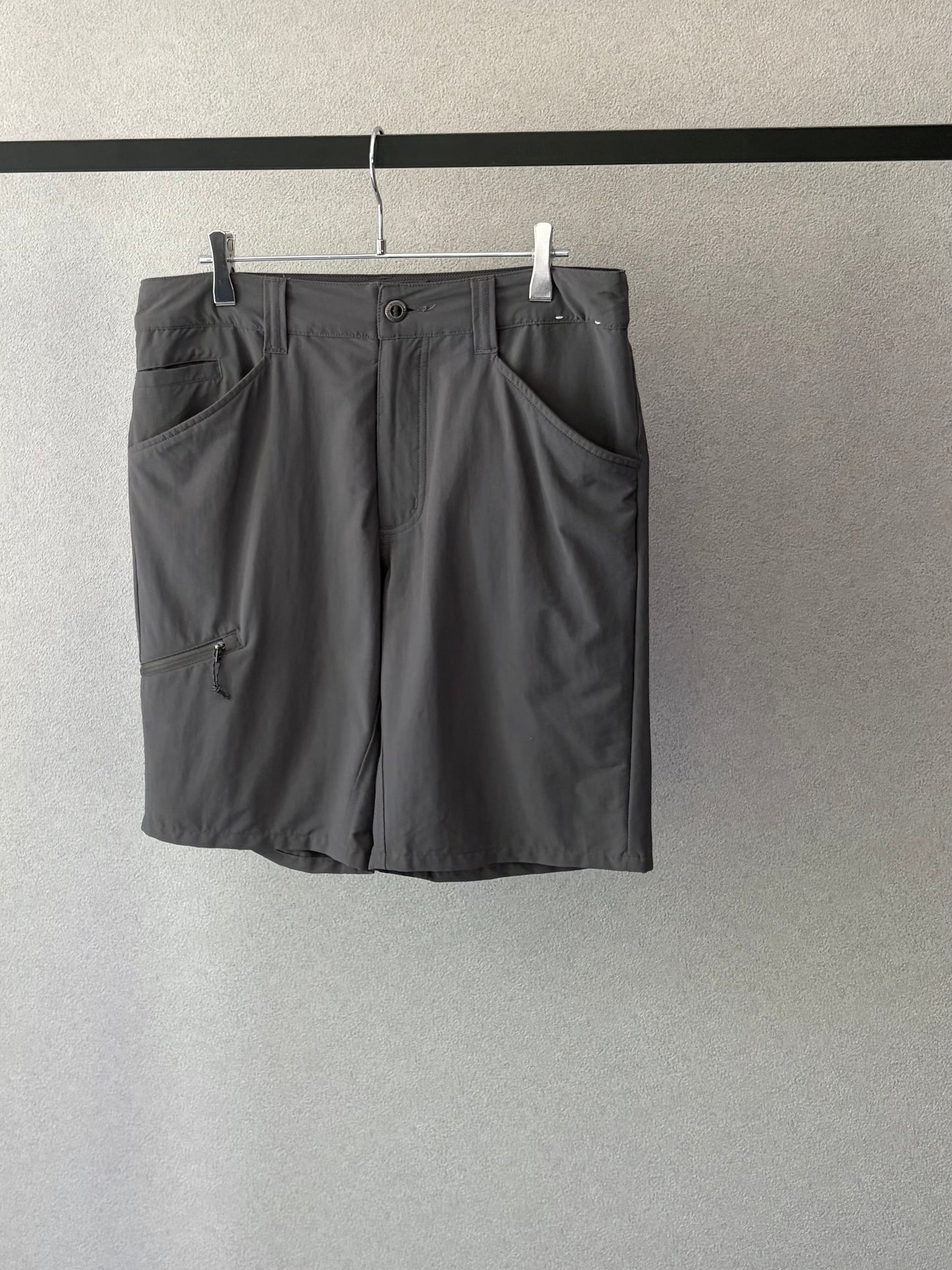 10's Patagonia climbing shorts
