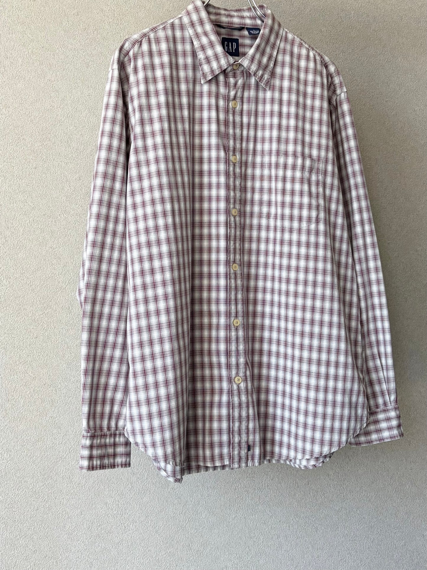 00's GAP shirt