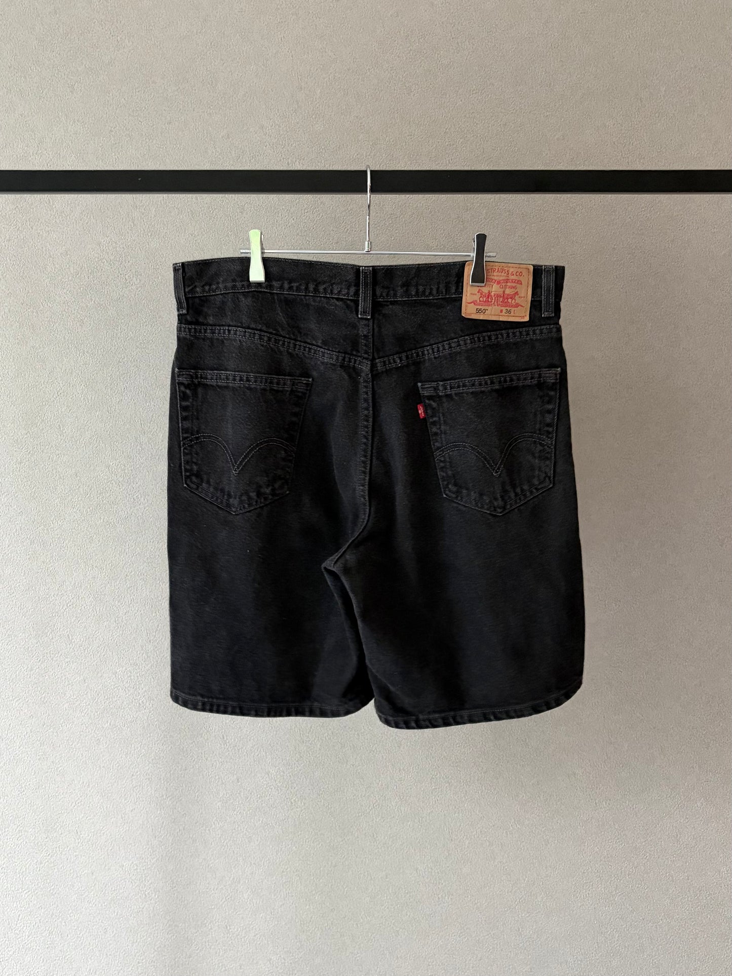 00's Levi's 550 denim shorts