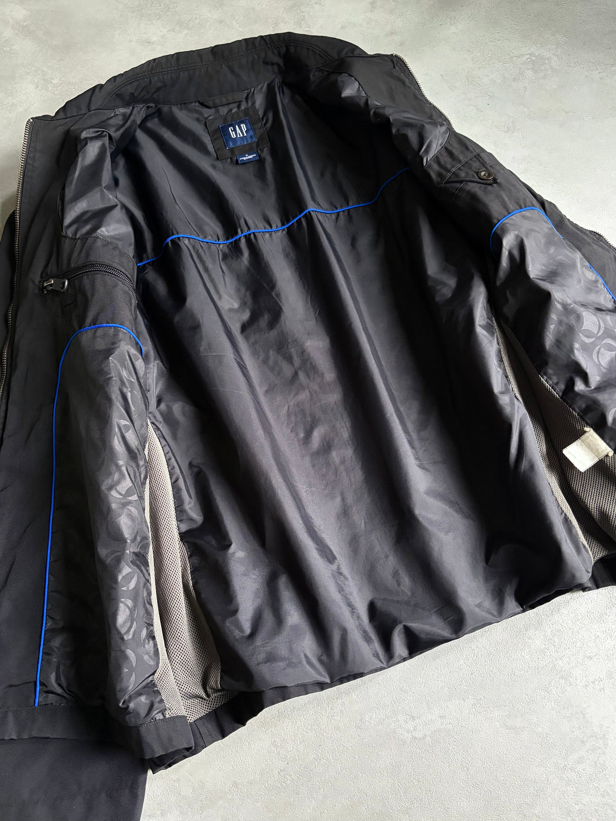 00's GAP nylon drizzler jacket