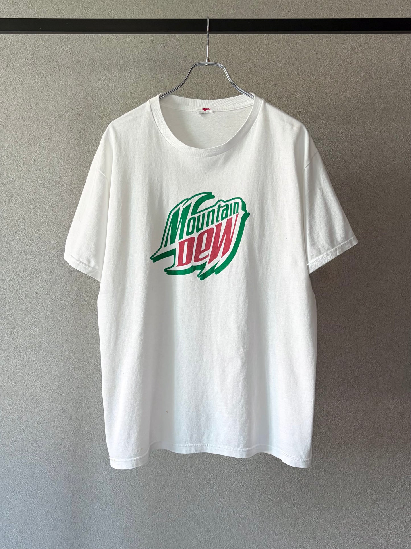00's Mountain Dew print t-shirt