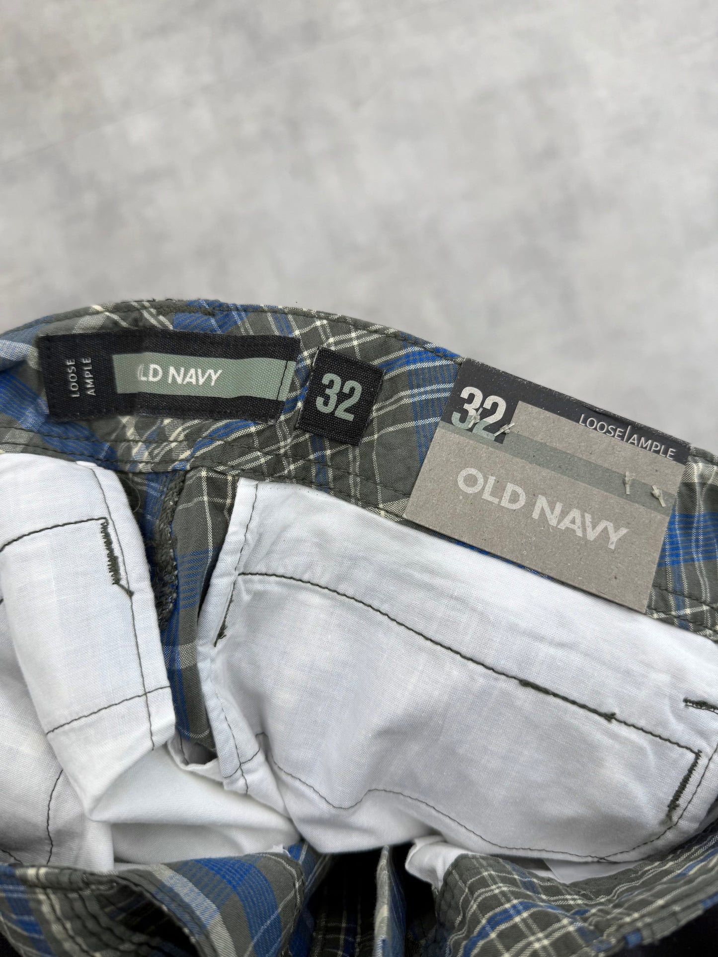 00' OLD NAVY shorts "DEAD STOCK"