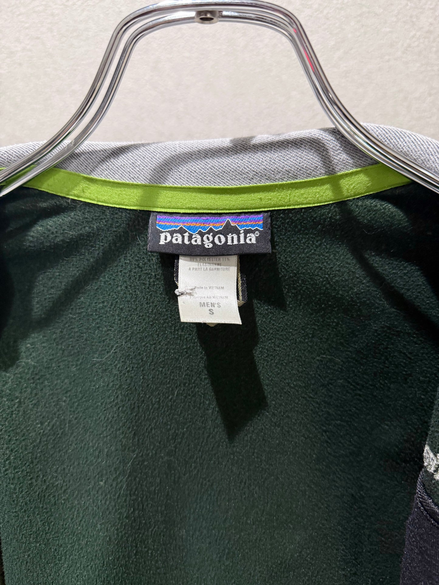 00's patagonia softshell jacket