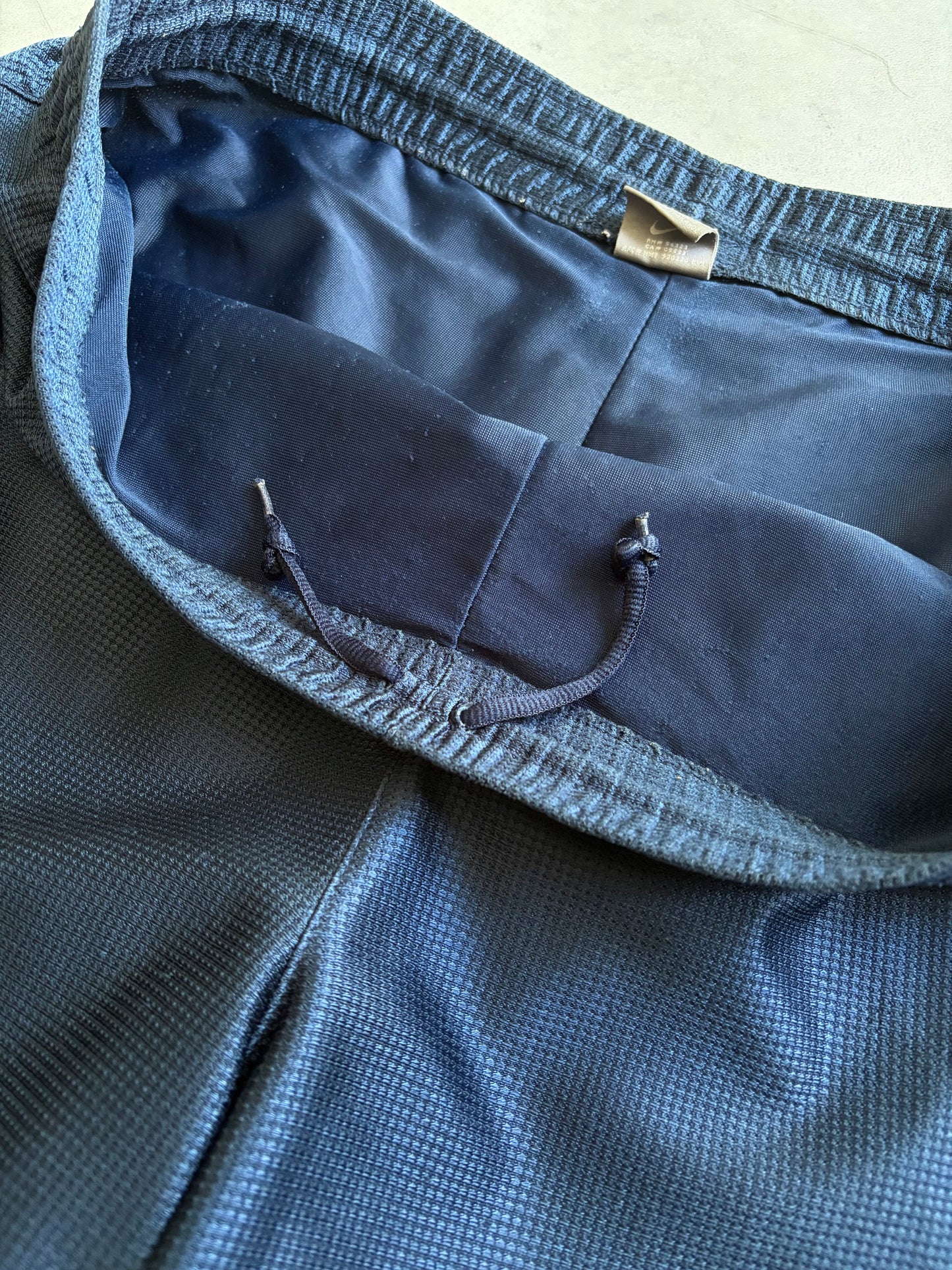 00's NIKE basketball shorts