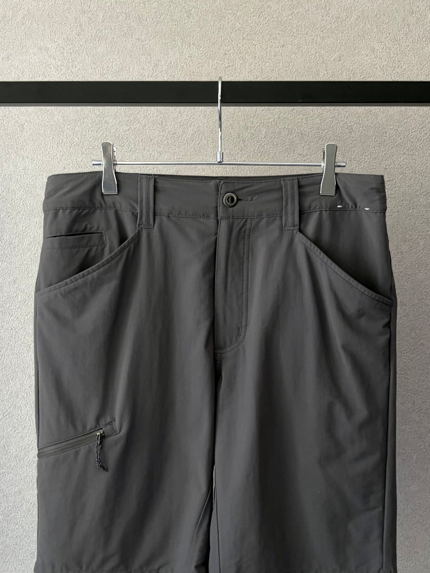 10's Patagonia climbing shorts