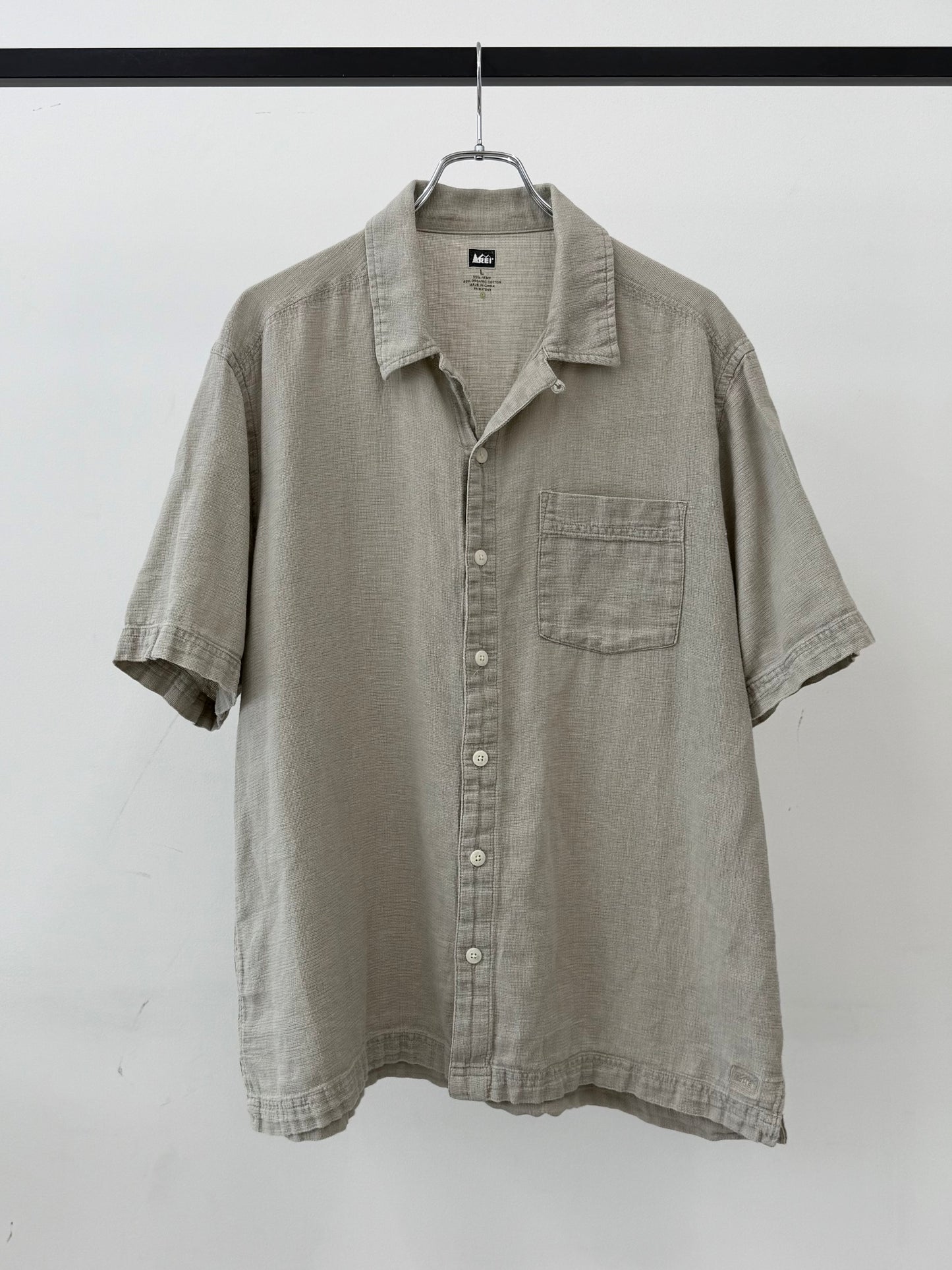 00's REI hemp open coller shirt