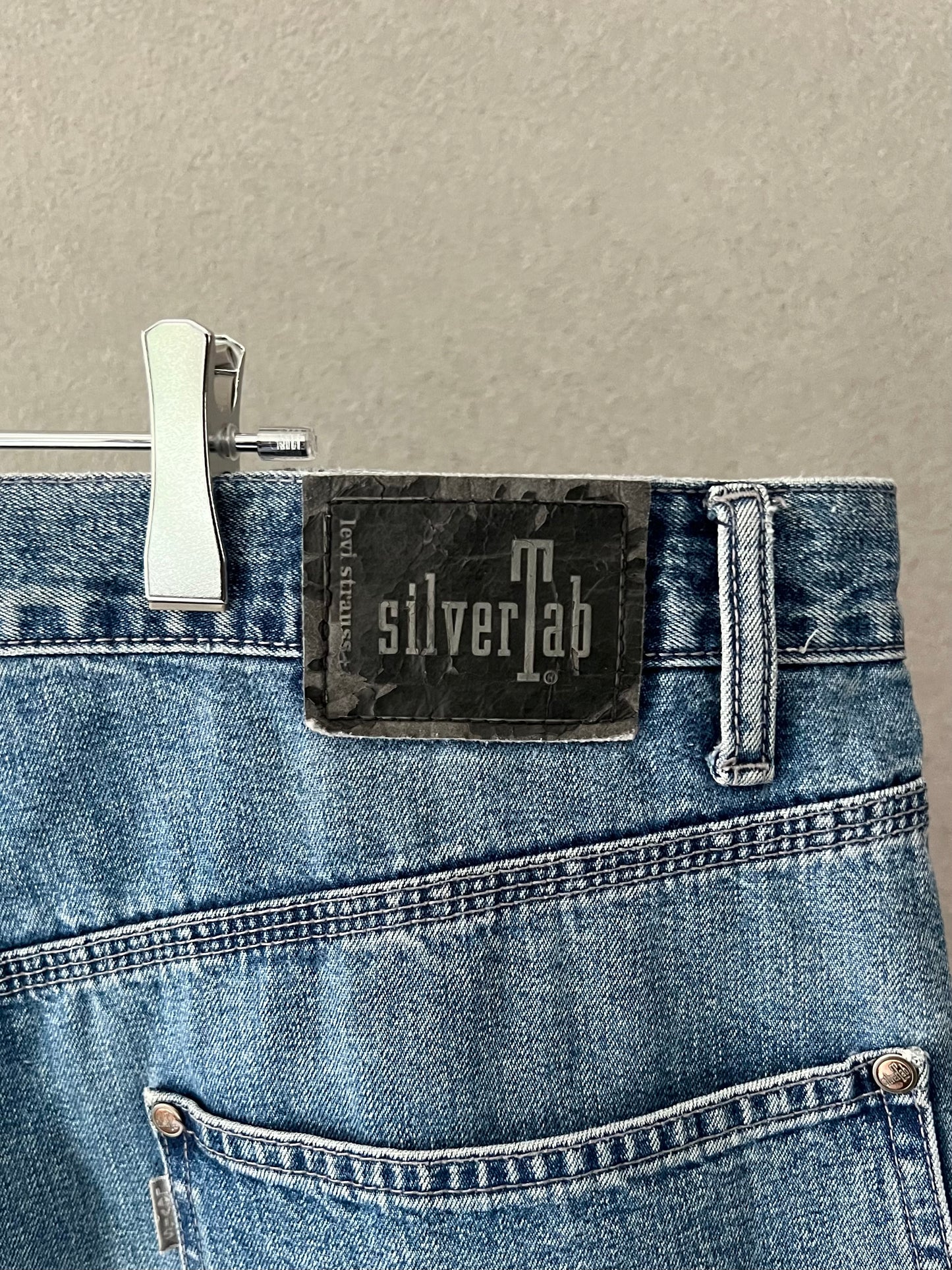 00's Levi's silverTab denim shorts