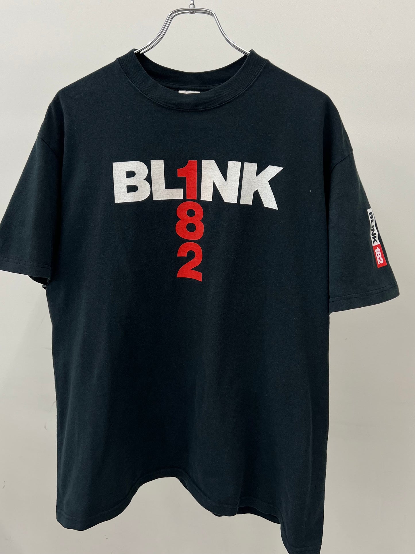 00's BLINK182 music t-shirt
